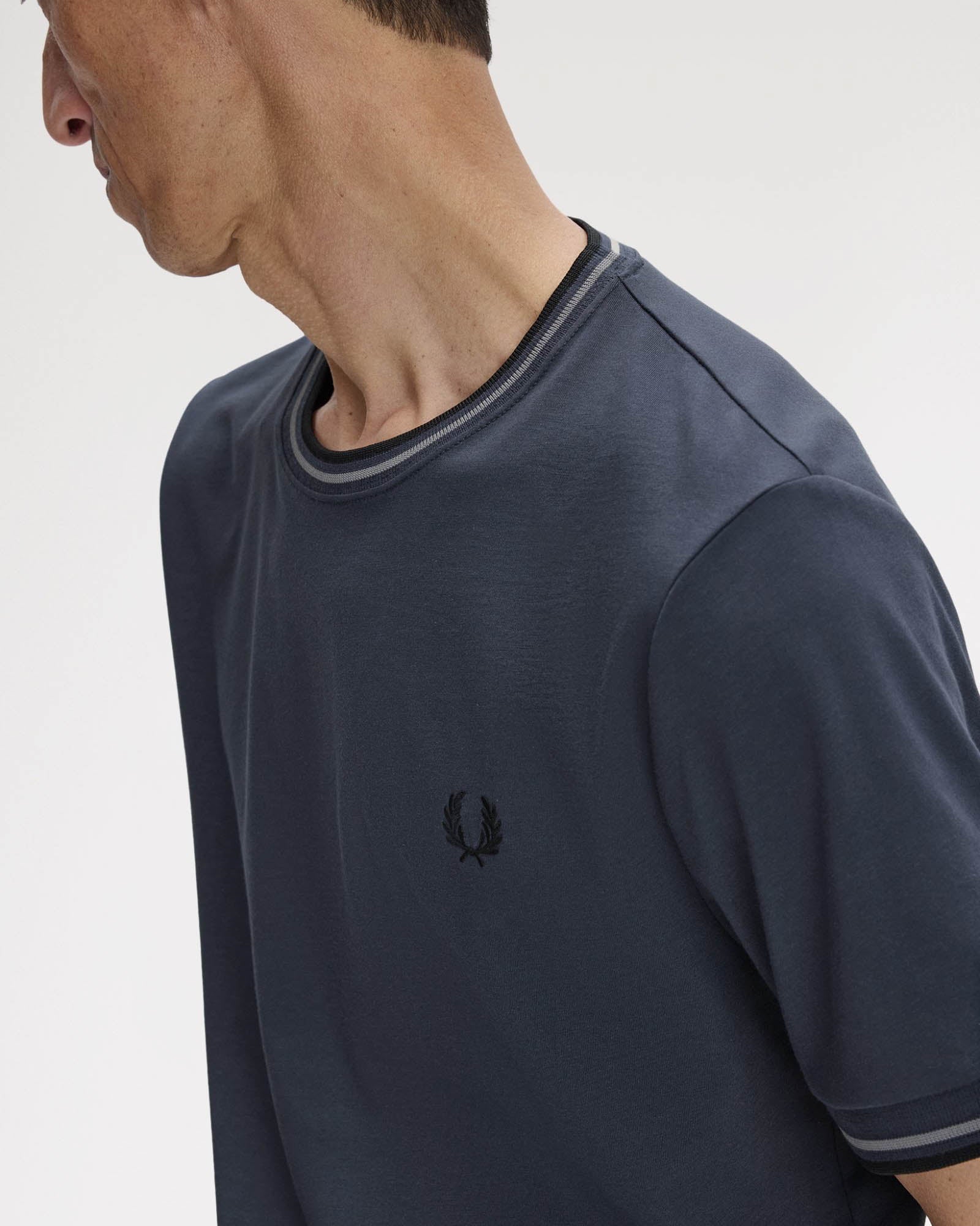 Fred Perry Mens Twin Tipped T-Shirt - Dark Airforce/Stockport Blue/Black 01B - Image 4
