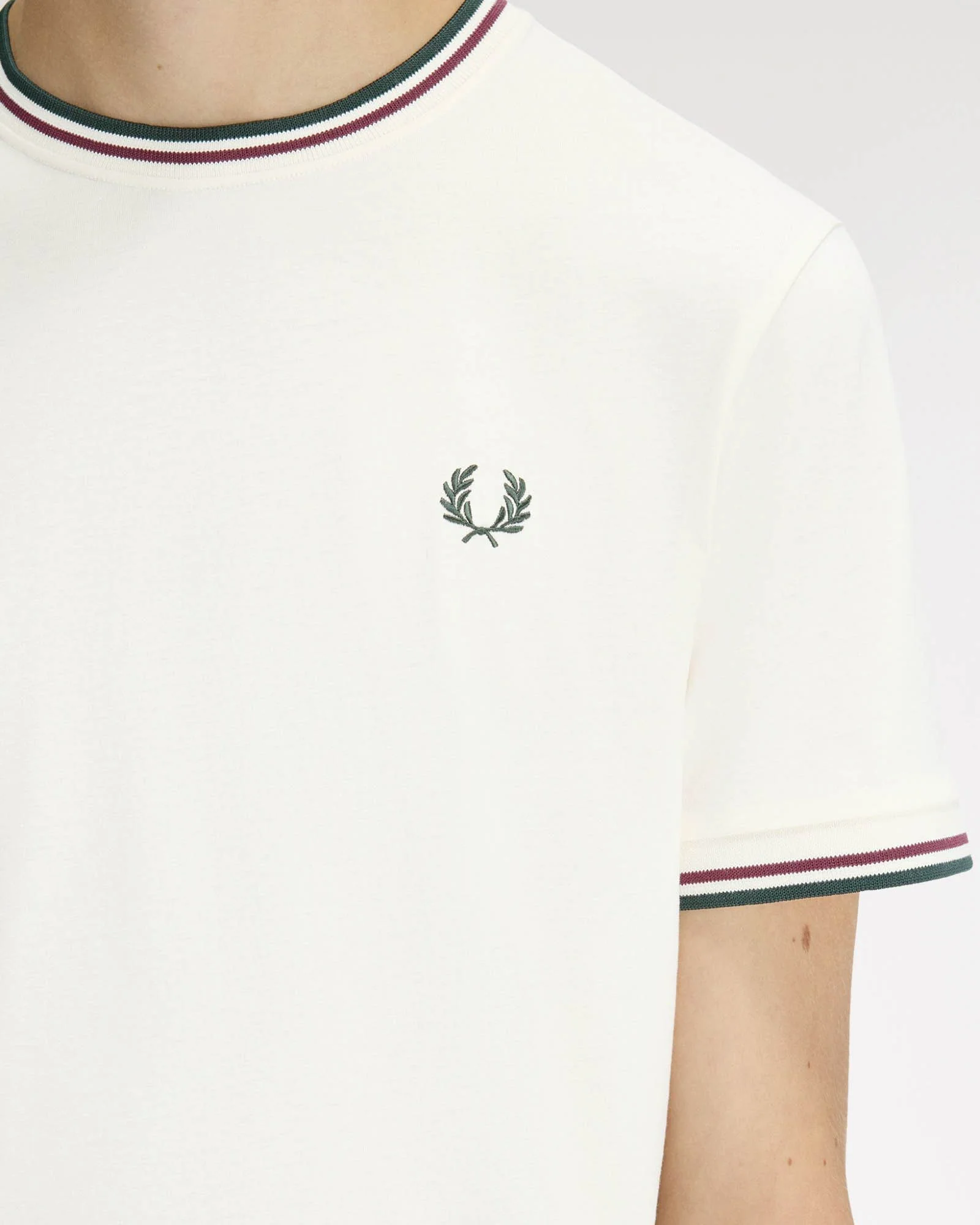 Fred Perry Mens Twin Tipped T-Shirt - Ecru/Oxblood/Grassroots 84A - Image 7
