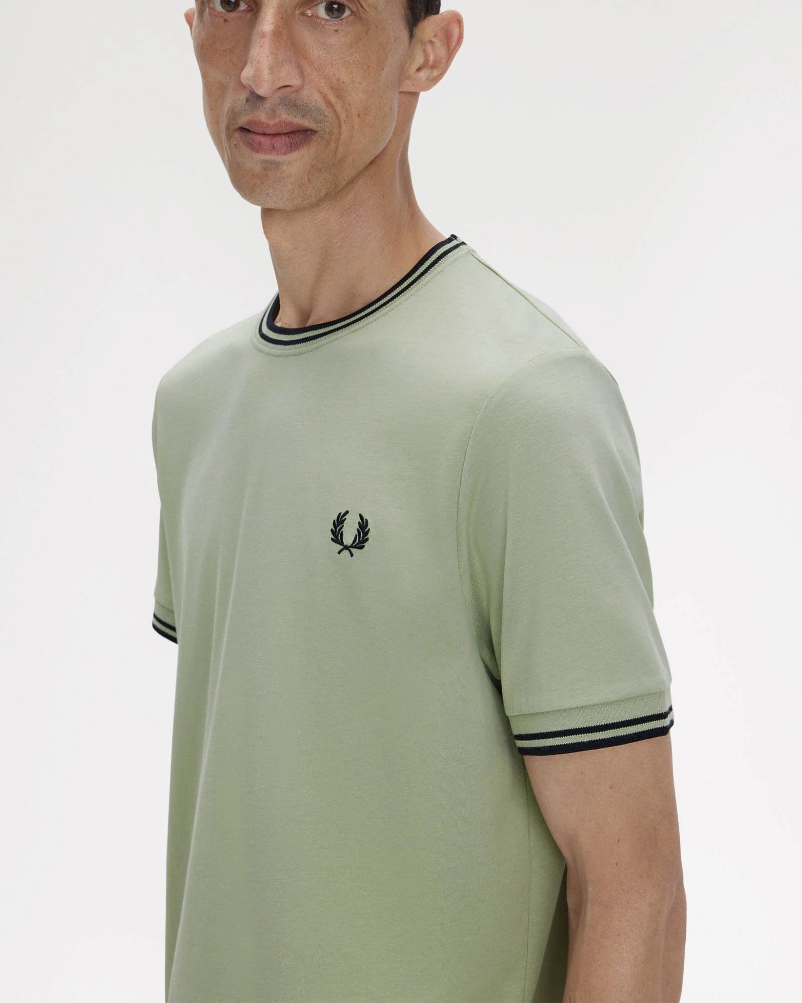 Fred Perry Mens Twin Tipped T-Shirt - Seagrass/Black S23 - Image 2