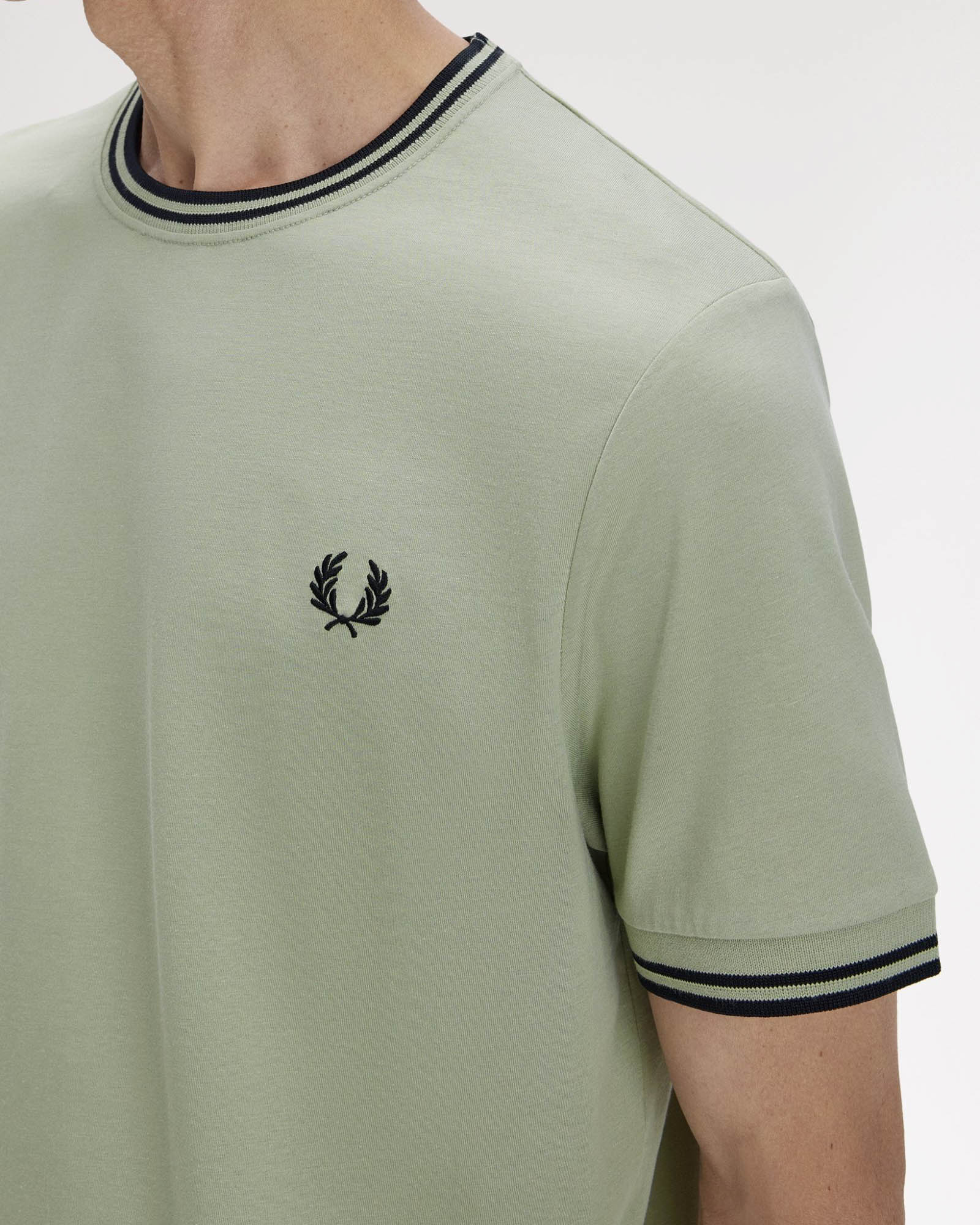 Fred Perry Mens Twin Tipped T-Shirt - Seagrass/Black S23 - Image 3