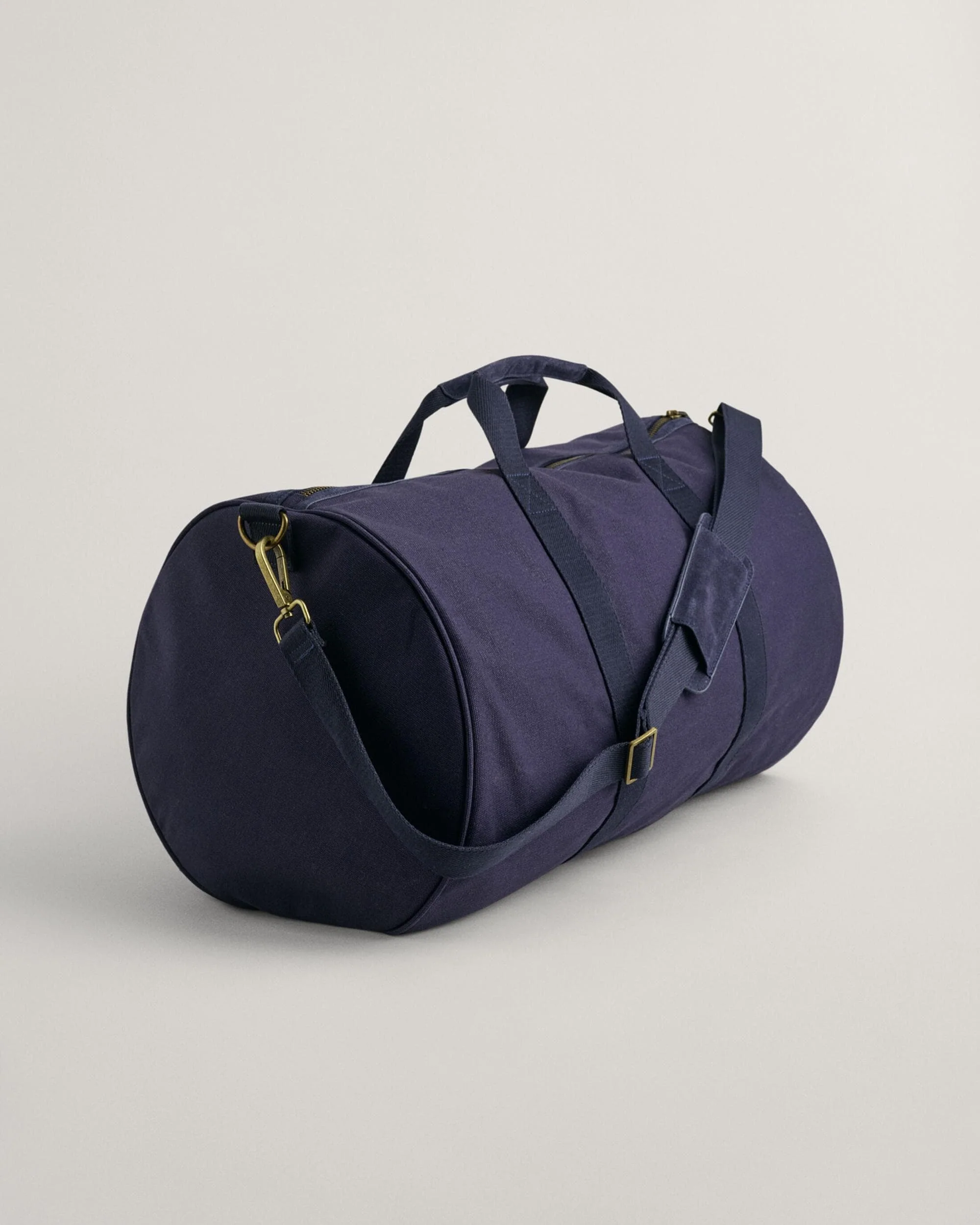 GANT Archive Shield Duffle Bag - Image 3