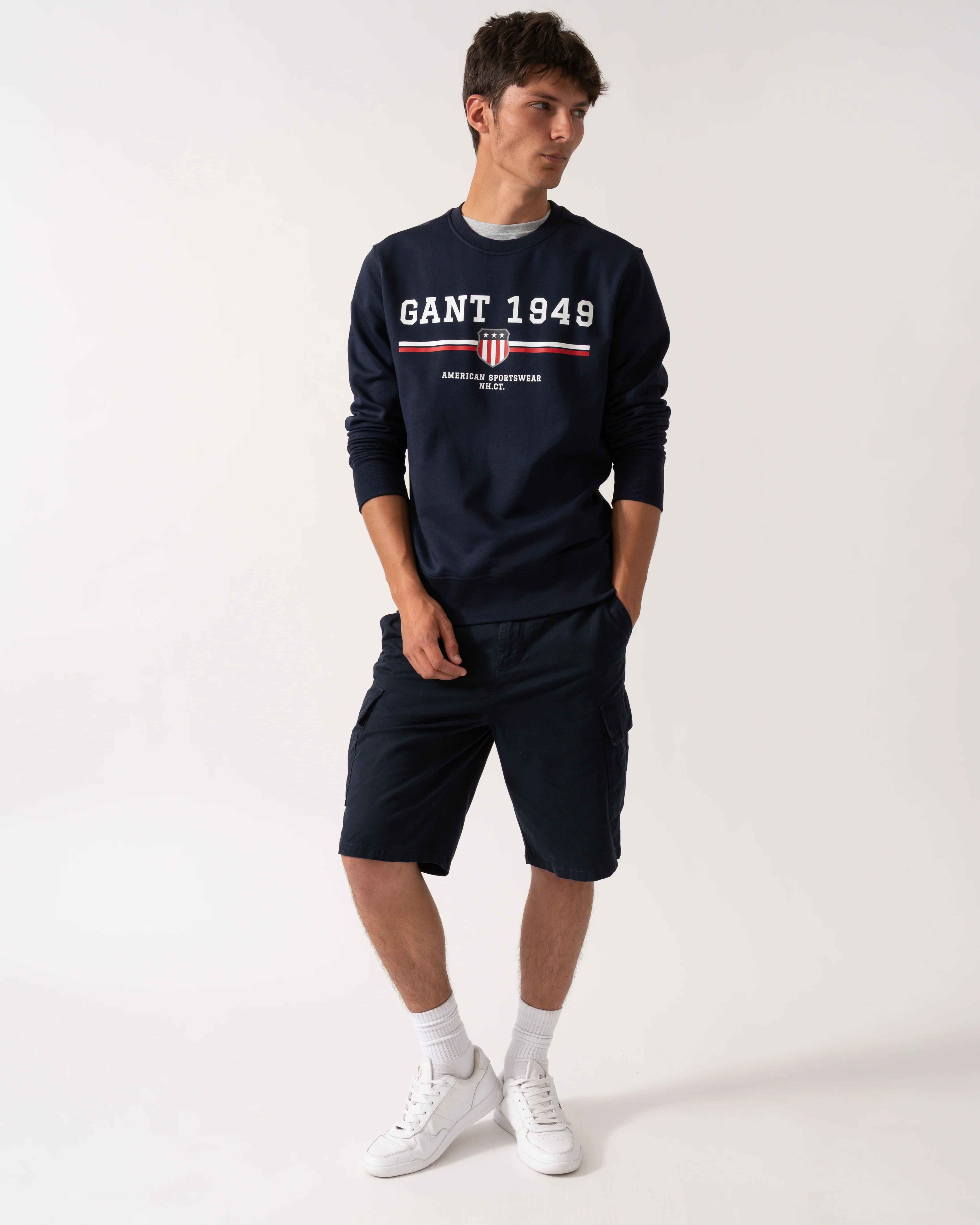 GANT Mens 1949 Graphic Crew Neck Sweatshirt - 433 Evening Blue - Image 3