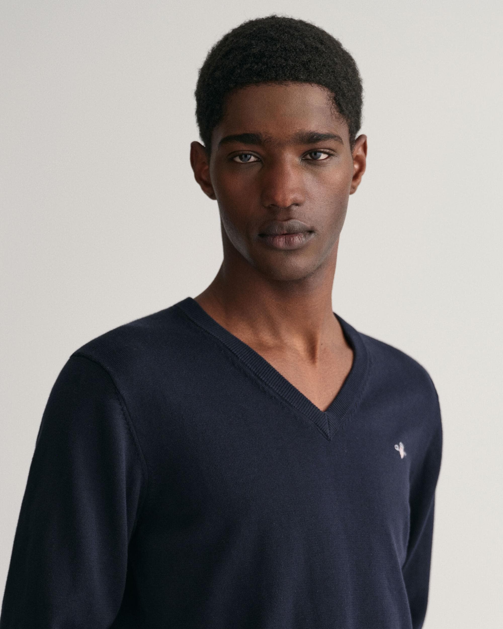 GANT Mens Classic Cotton V-Neck Jumper - 433 Evening Blue - Image 3