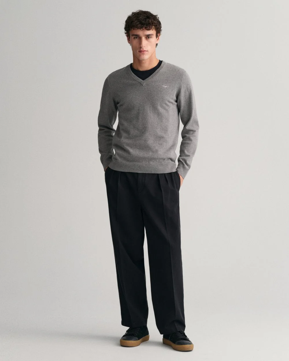 GANT Mens Classic Cotton V-Neck Jumper - 92 Dark Grey Melange - Image 3