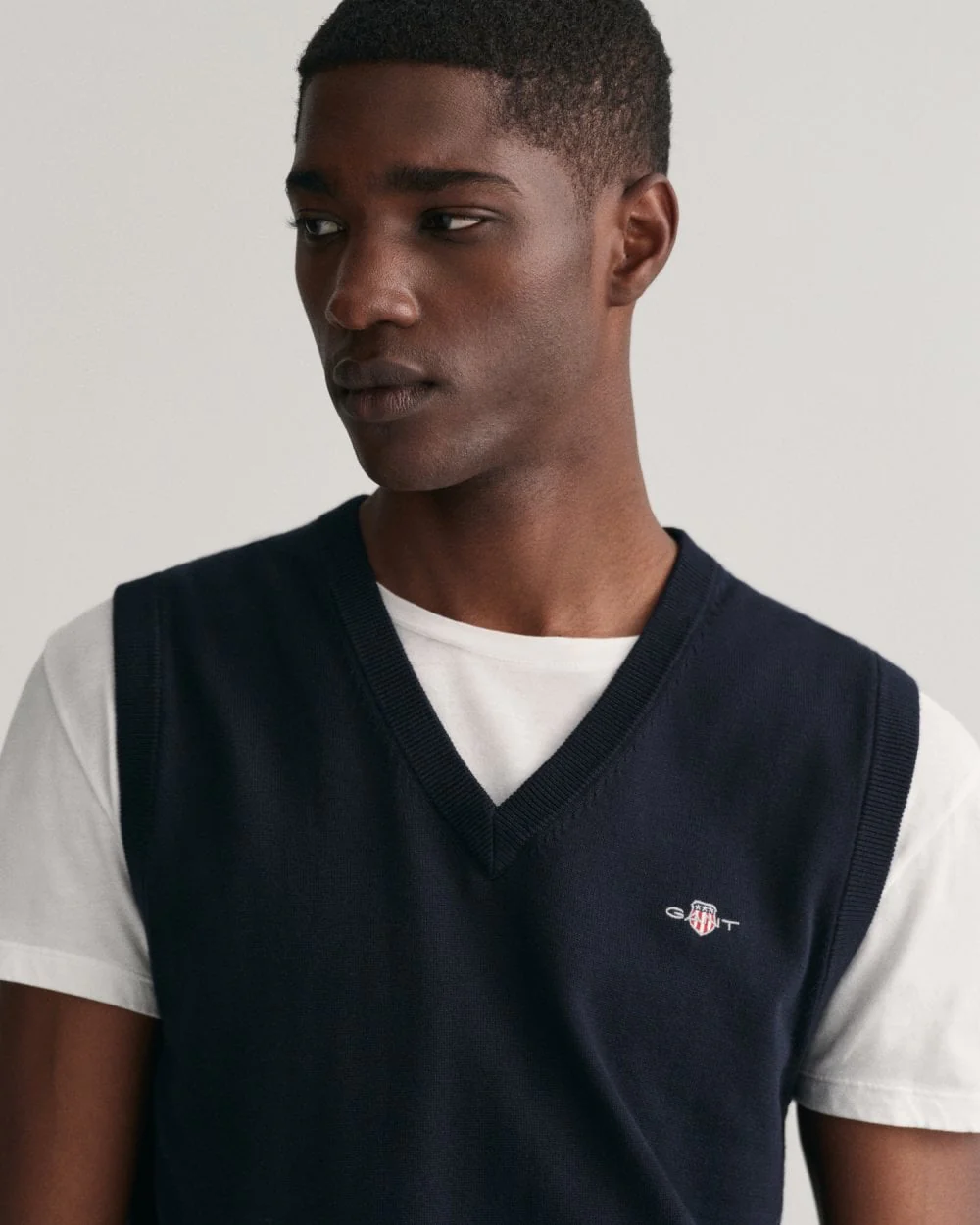 GANT Mens Classic Cotton V-Neck Sweater Vest - Image 2