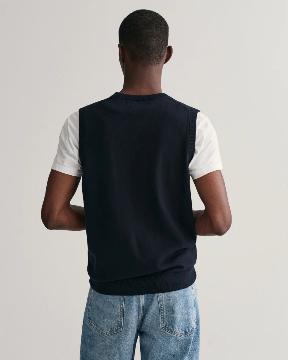 GANT Mens Classic Cotton V-Neck Sweater Vest - Image 3