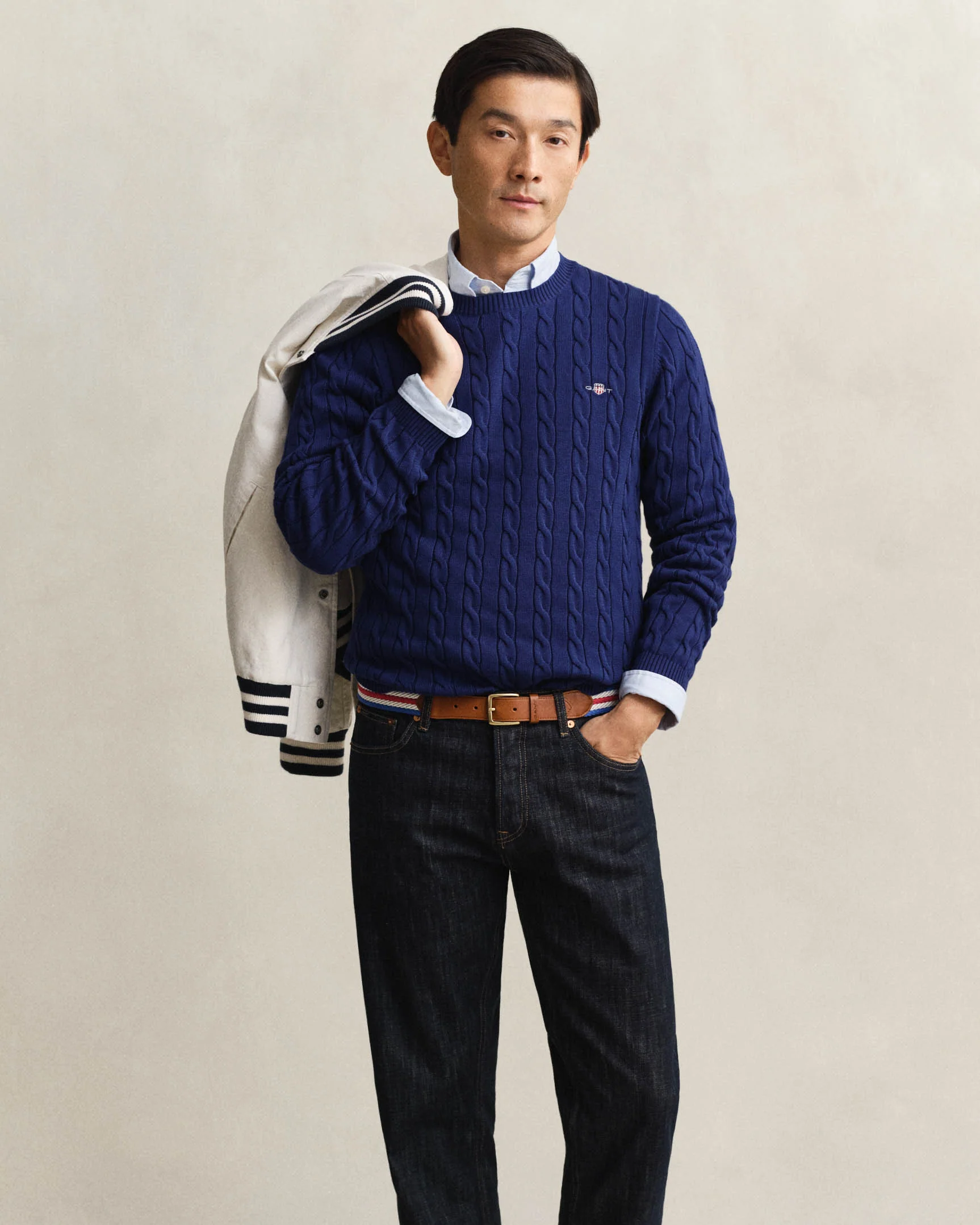 GANT Mens Cotton Cable Knit Crew Neck Jumper - 432 Rich Navy - Image 2