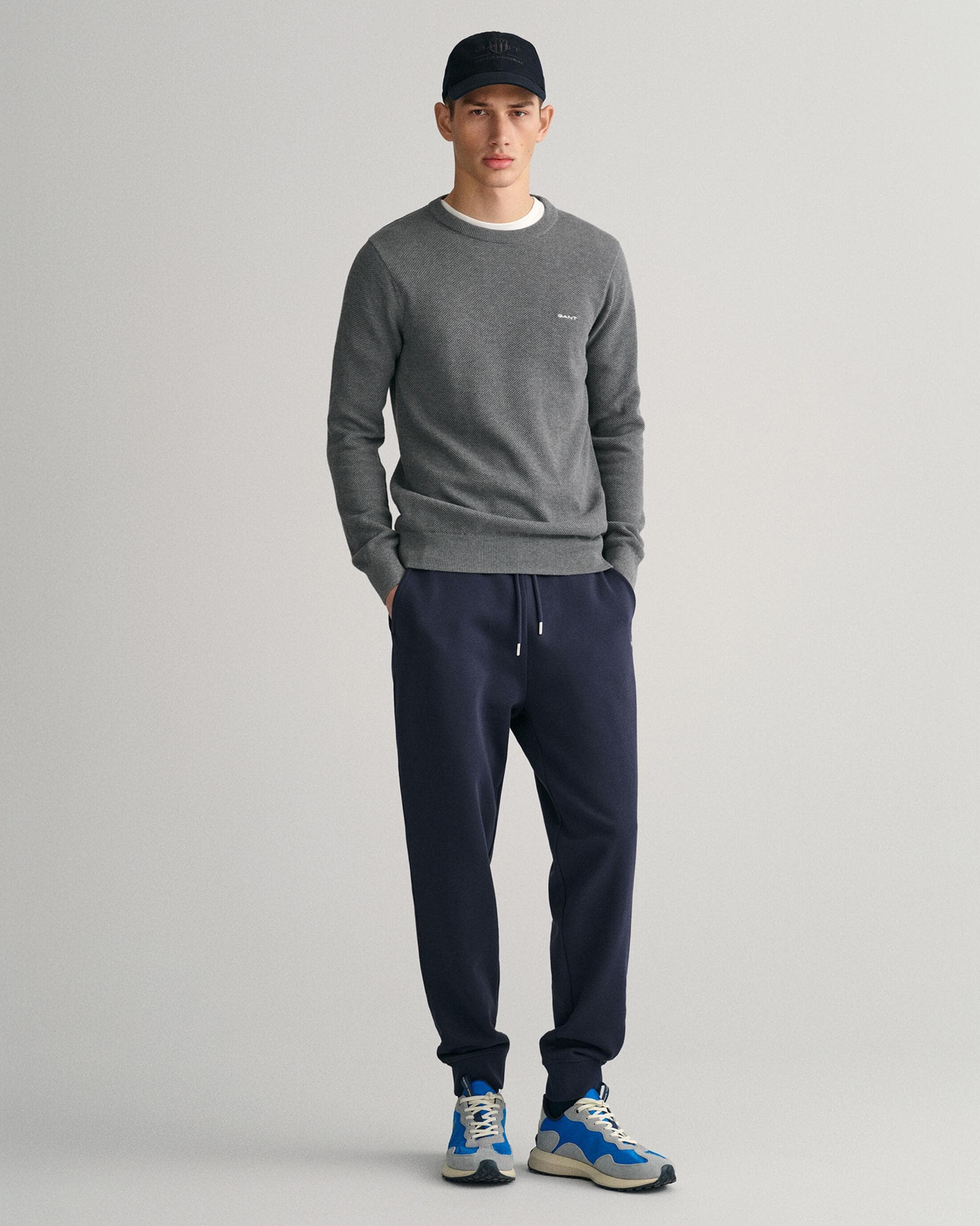 GANT Mens Cotton Pique Crew Neck Jumper - 92 Dark Grey Melange - Image 4