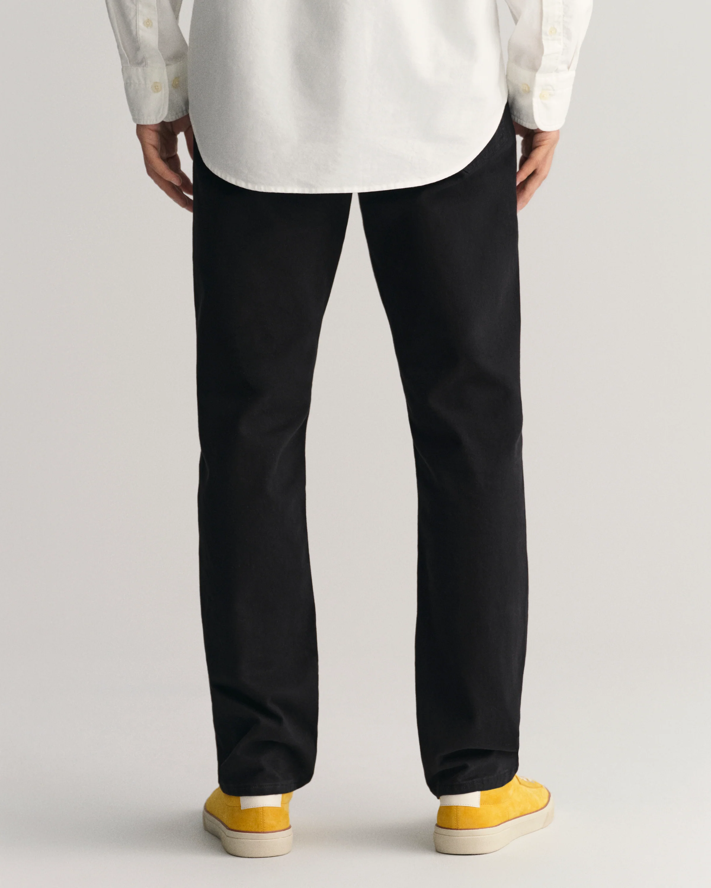 GANT Mens Regular Desert Jeans - 5 Black - Image 3
