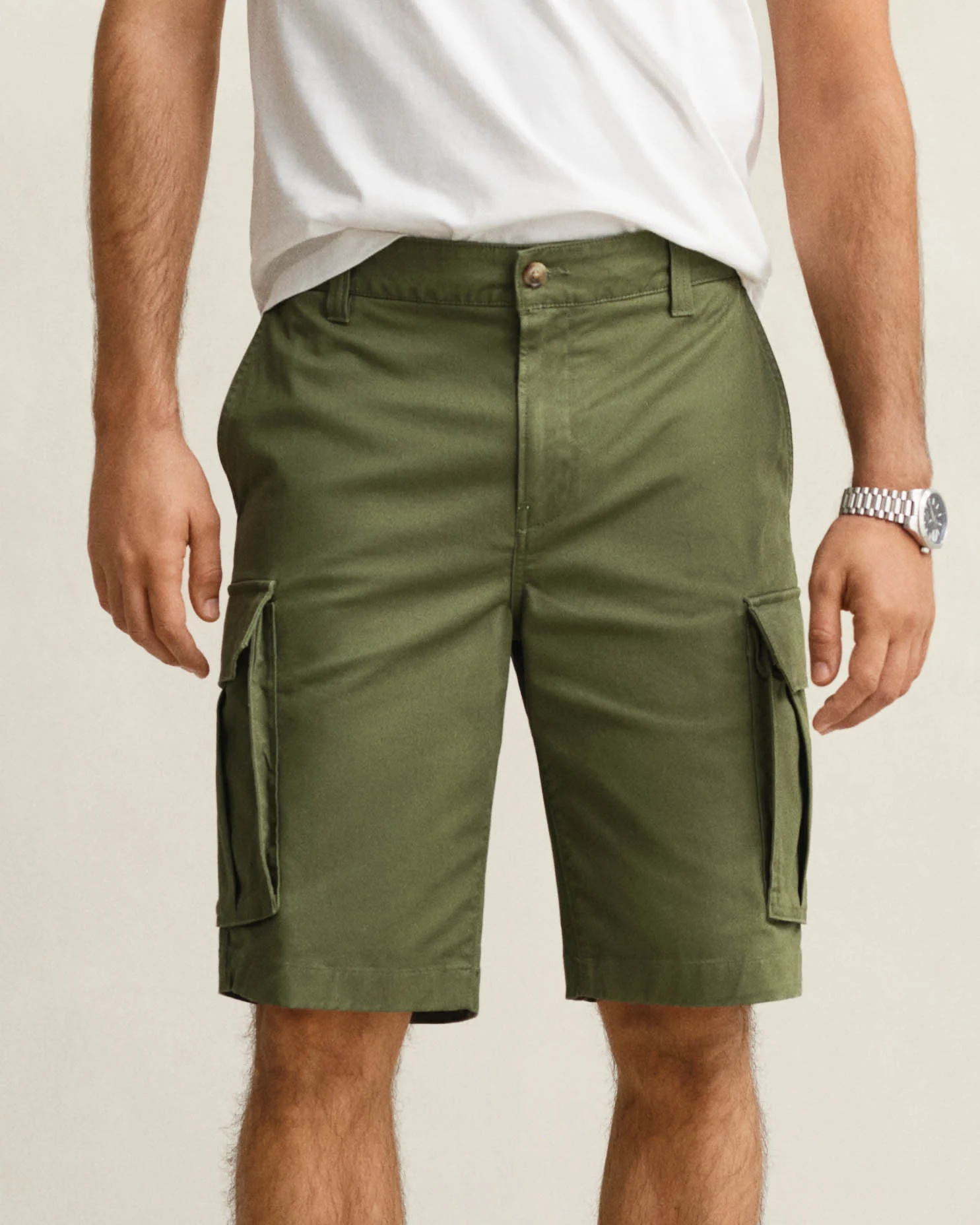 GANT Mens Regular Fit Classic Cargo Shorts - 379 Dry Herb Green - Image 2