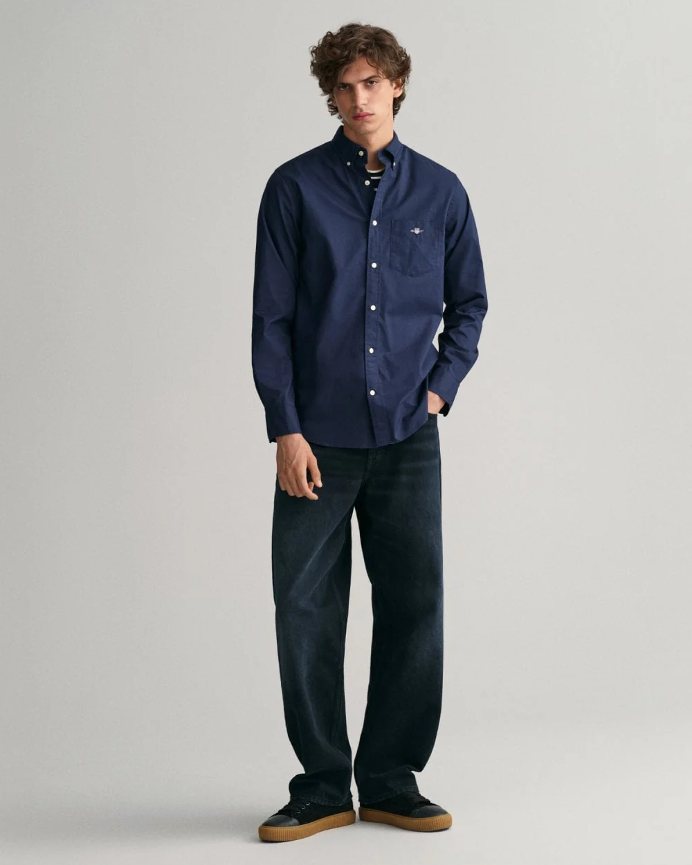 GANT Mens Regular Fit Long Sleeve Poplin Shirt - 410 Marine - Image 2