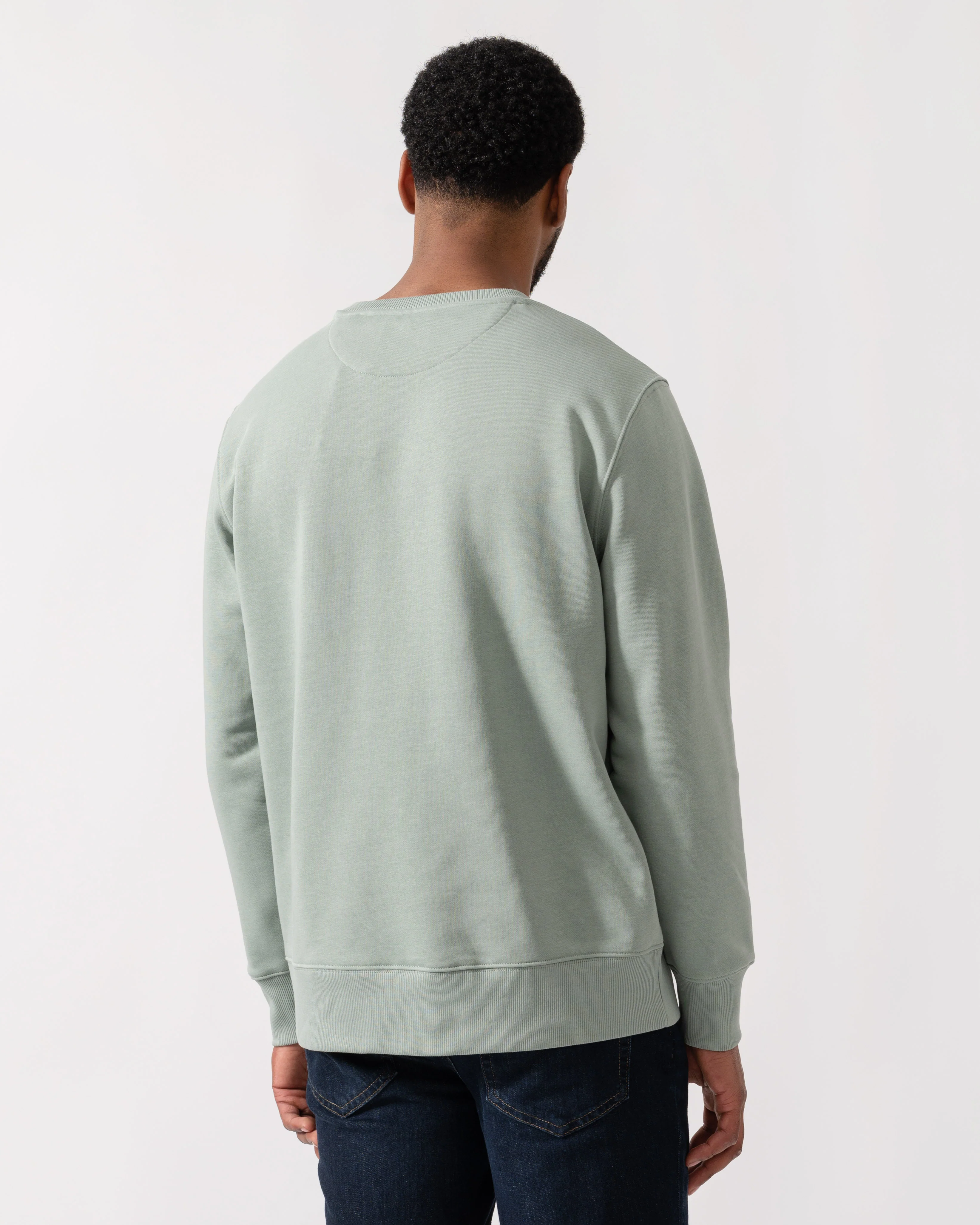 GANT Mens Regular Fit Shield Logo Crew Neck Sweatshirt - 10 Ceramic Grey - Image 4