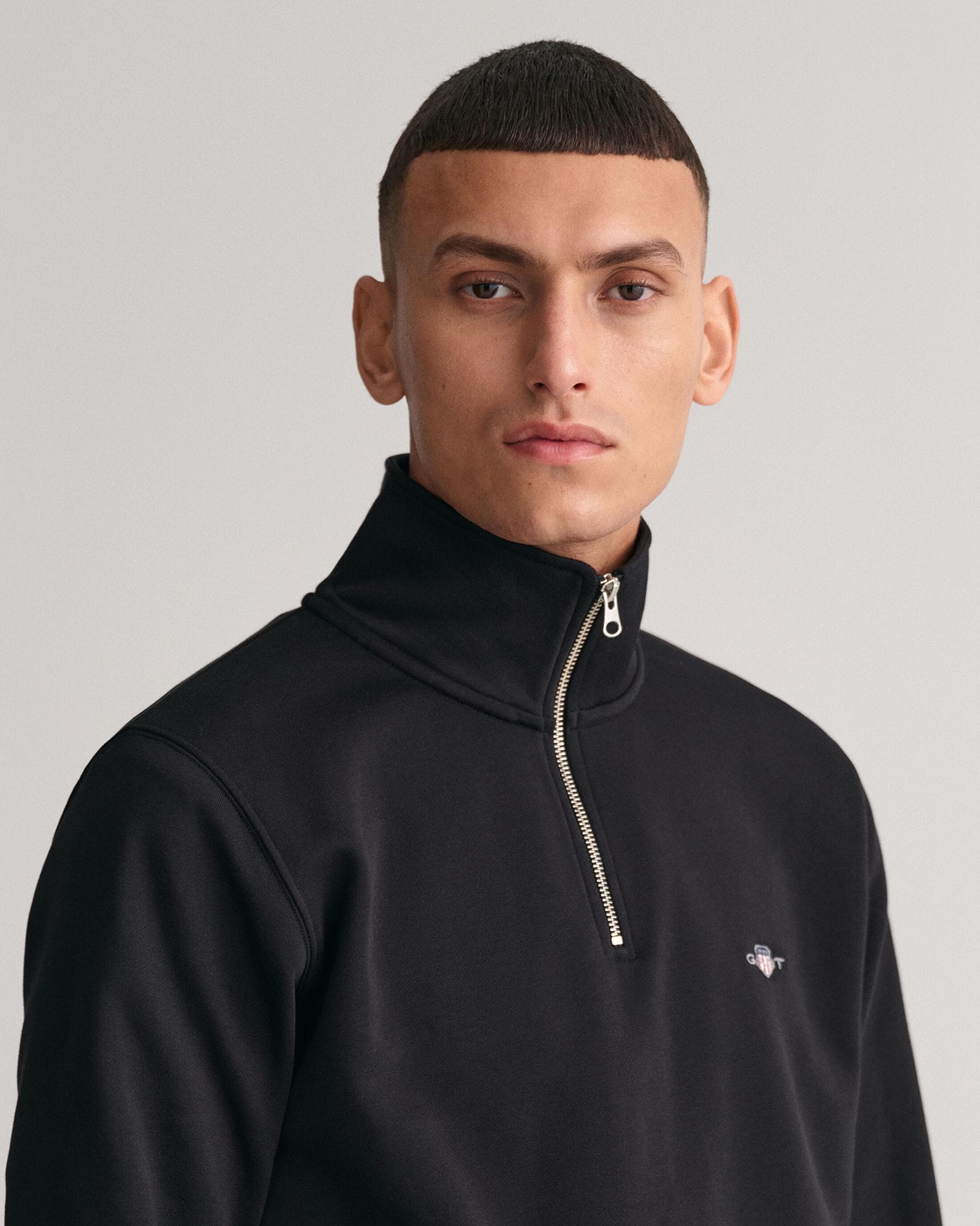GANT Mens Regular Fit Shield Logo Half Zip Sweatshirt - 5 Black - Image 2