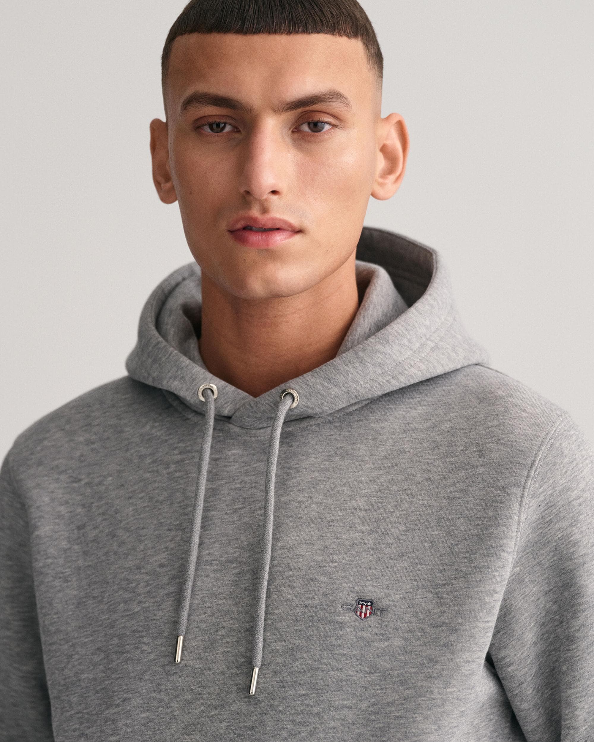 GANT Mens Regular Fit Shield Logo Pullover Hoodie - 93 Grey Melange - Image 2