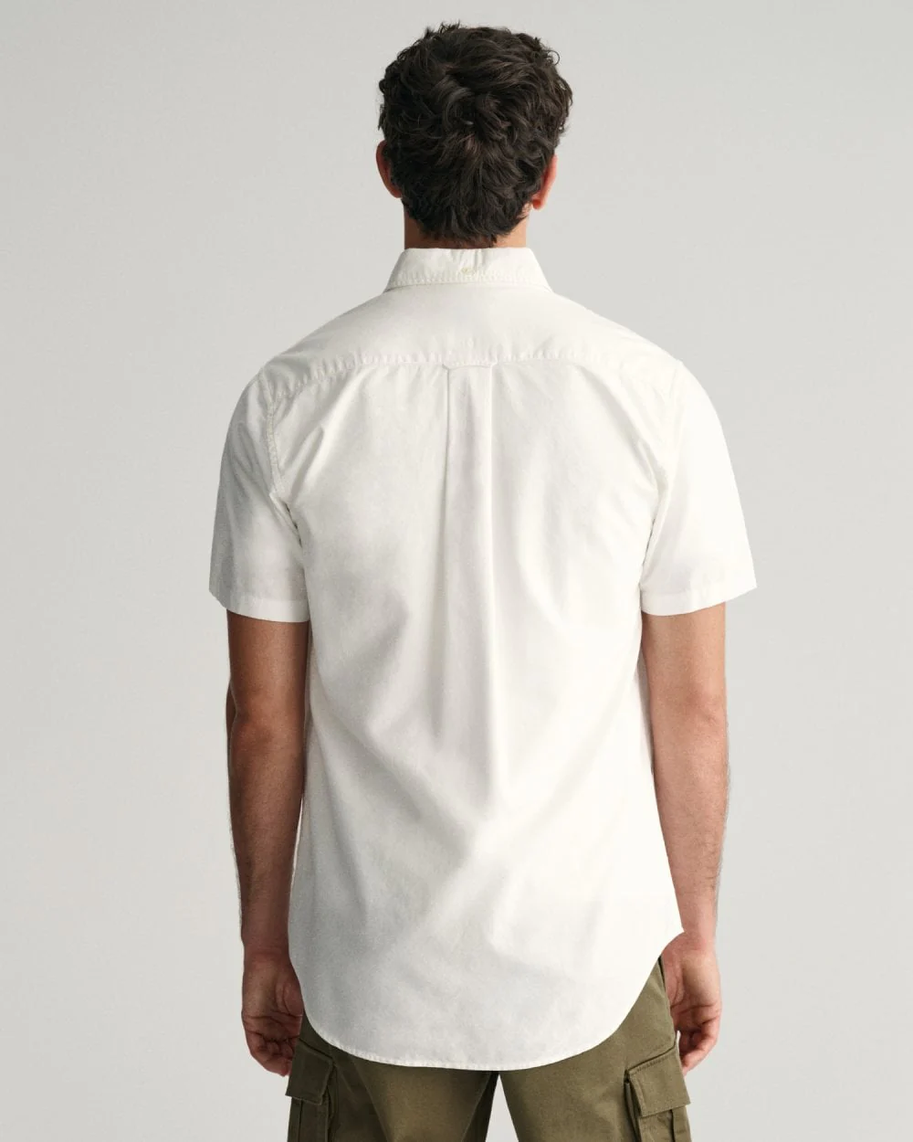 GANT Mens Regular Fit Short Sleeve Oxford Shirt - 110 White - Image 4
