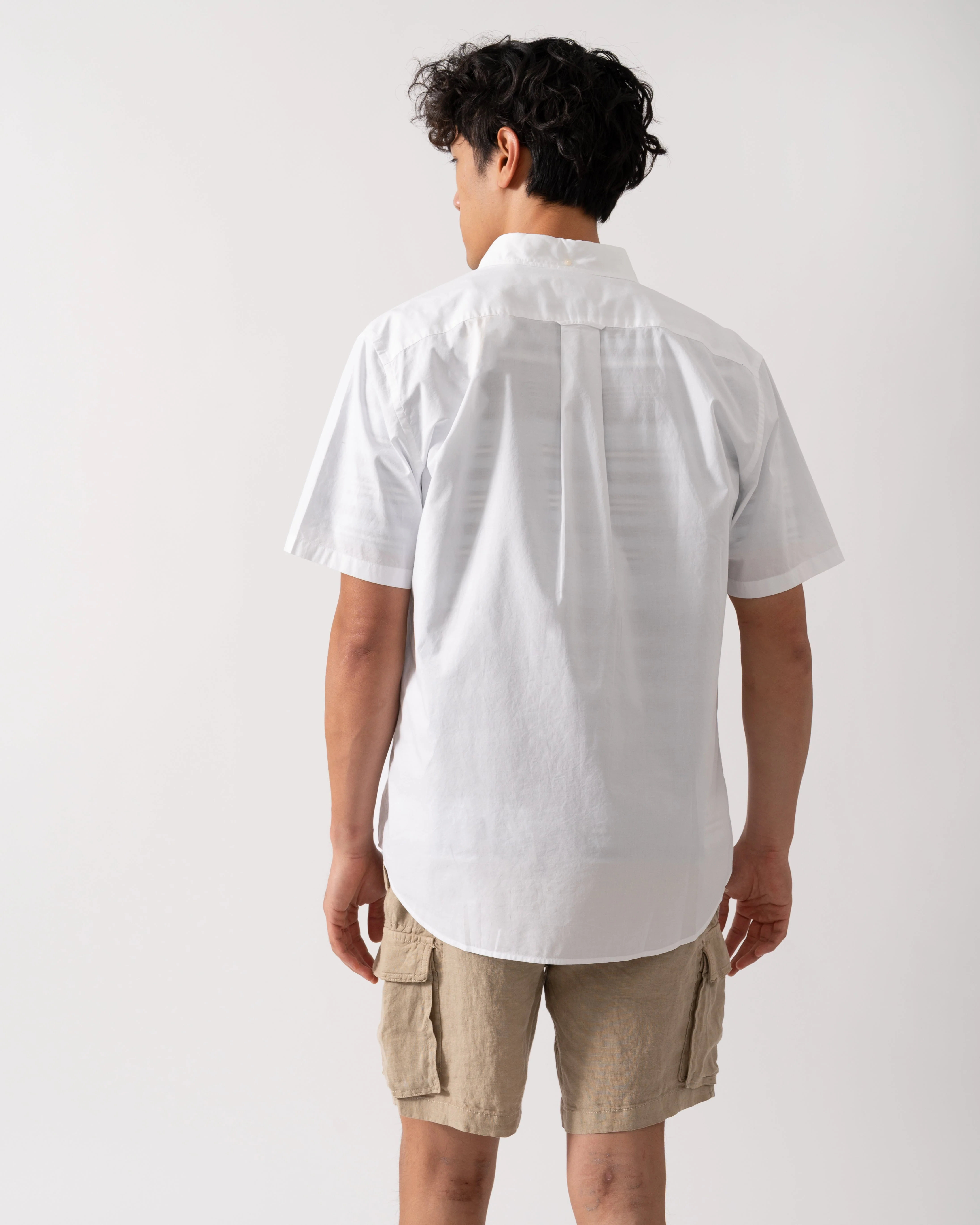 GANT Mens Regular Fit Short Sleeve Poplin Shirt - 110 White - Image 4