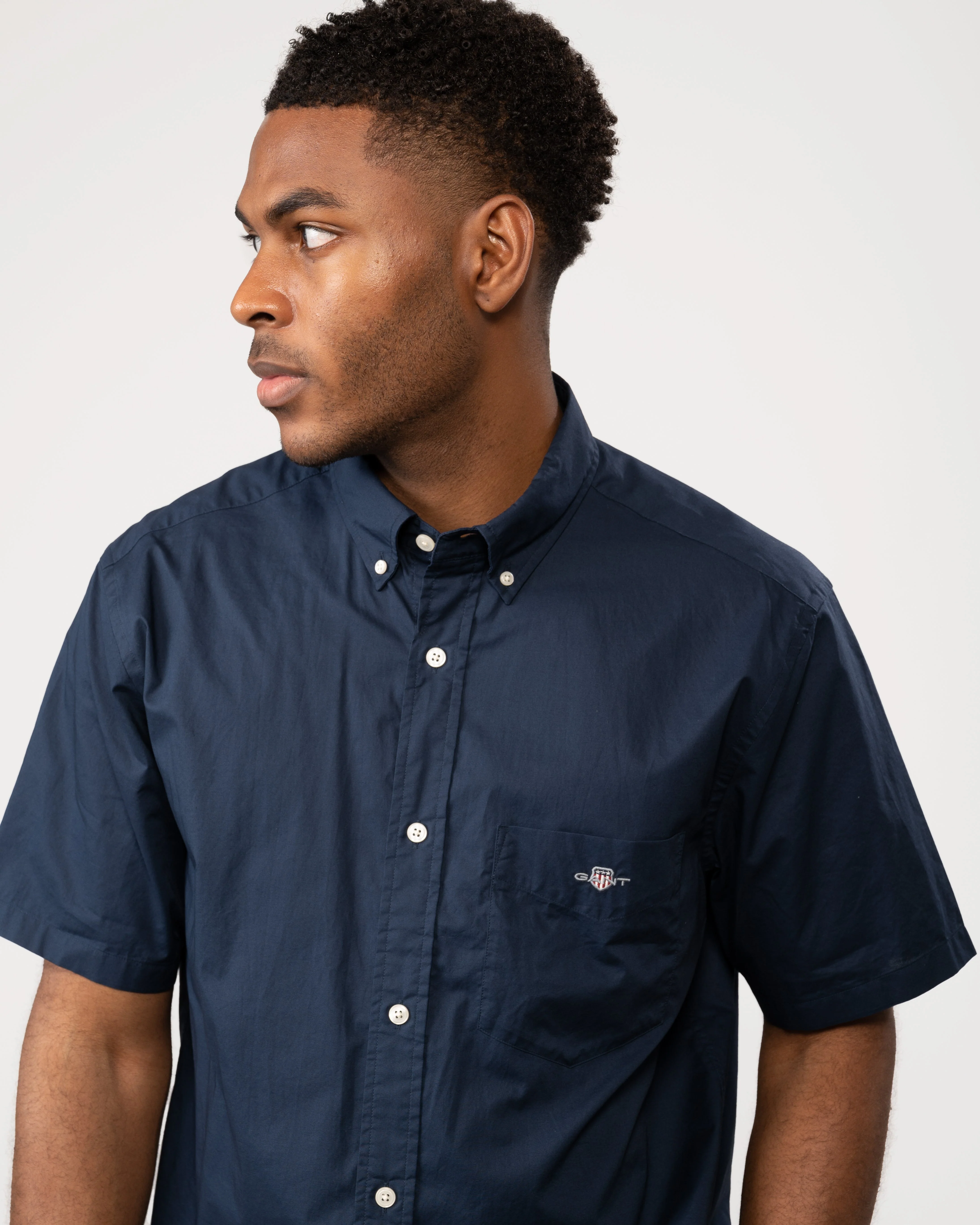 GANT Mens Regular Fit Short Sleeve Poplin Shirt - 410 Marine - Image 3