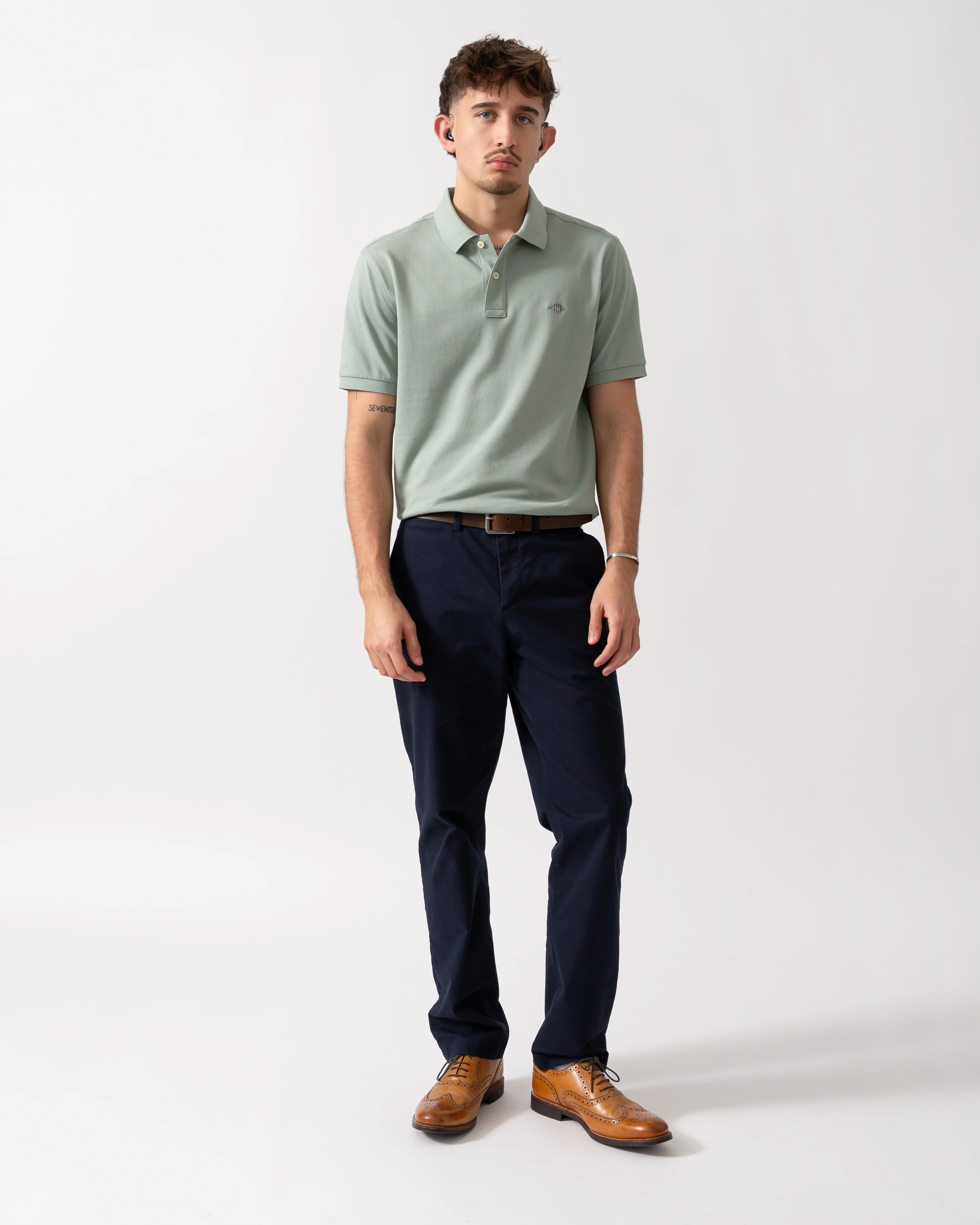 GANT Mens Regular Fit Short Sleeve Shield Logo Pique Polo - 10 Ceramic Grey - Image 2