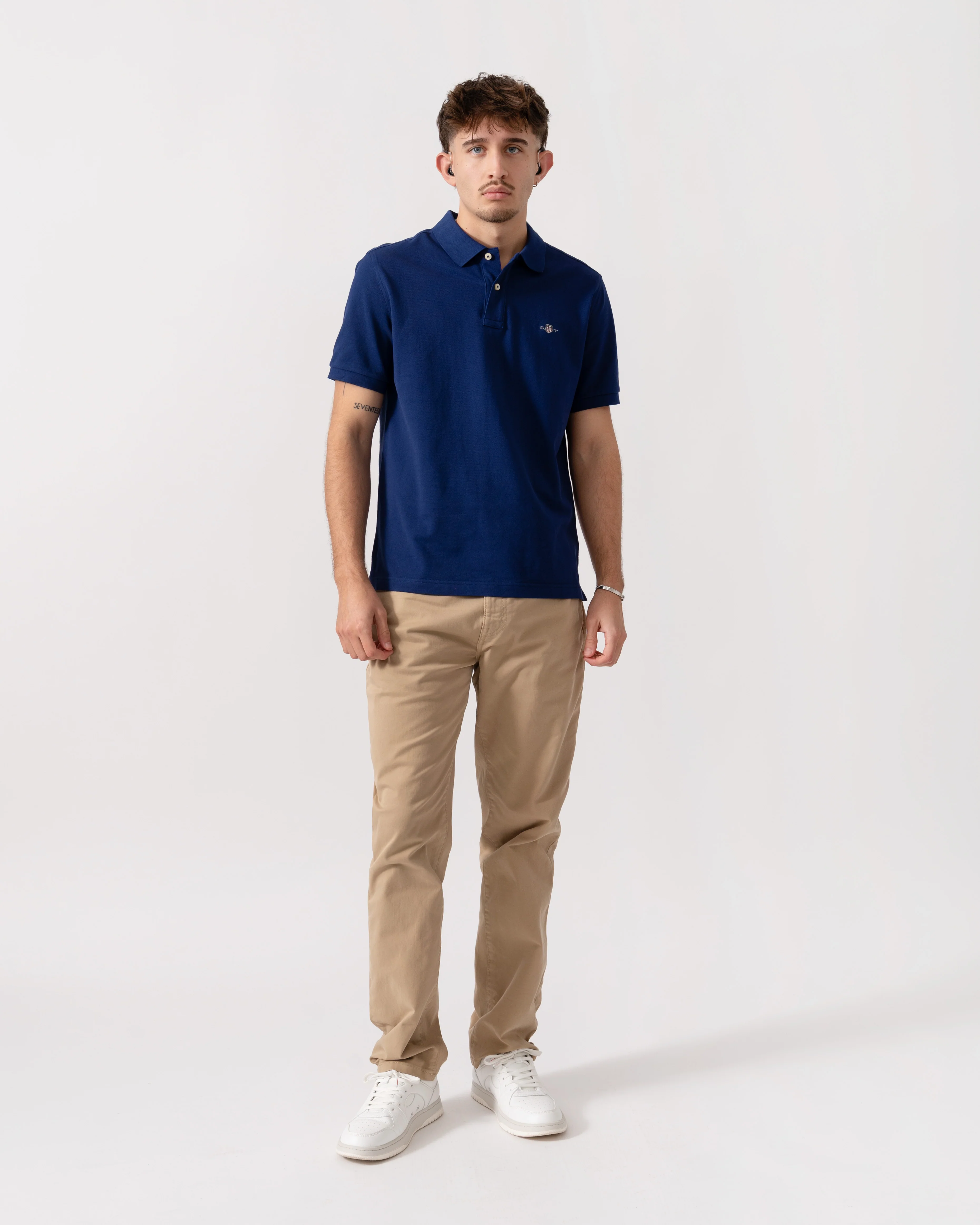 GANT Mens Regular Fit Short Sleeve Shield Logo Pique Polo - 432 Rich Navy - Image 2