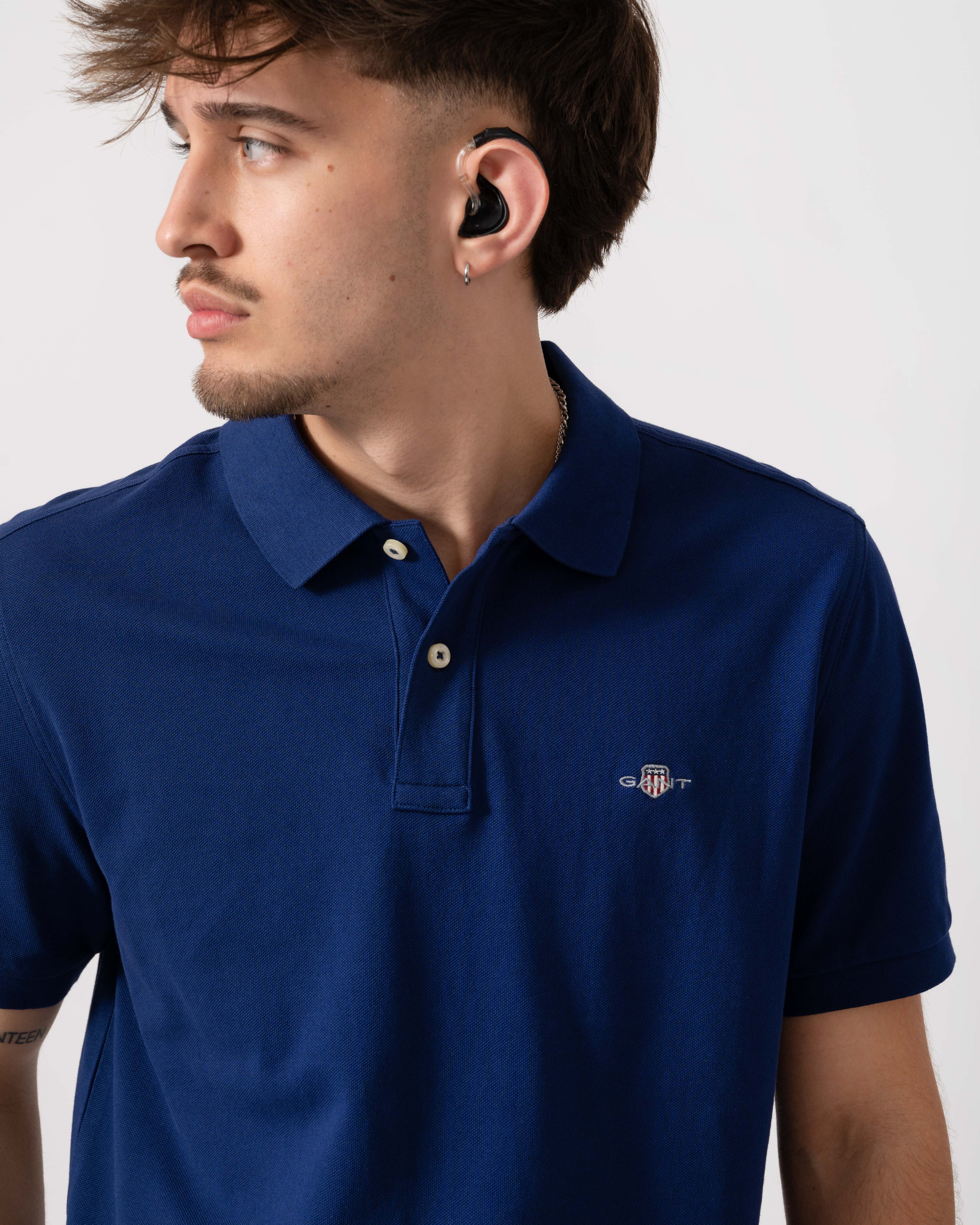 GANT Mens Regular Fit Short Sleeve Shield Logo Pique Polo - 432 Rich Navy - Image 3