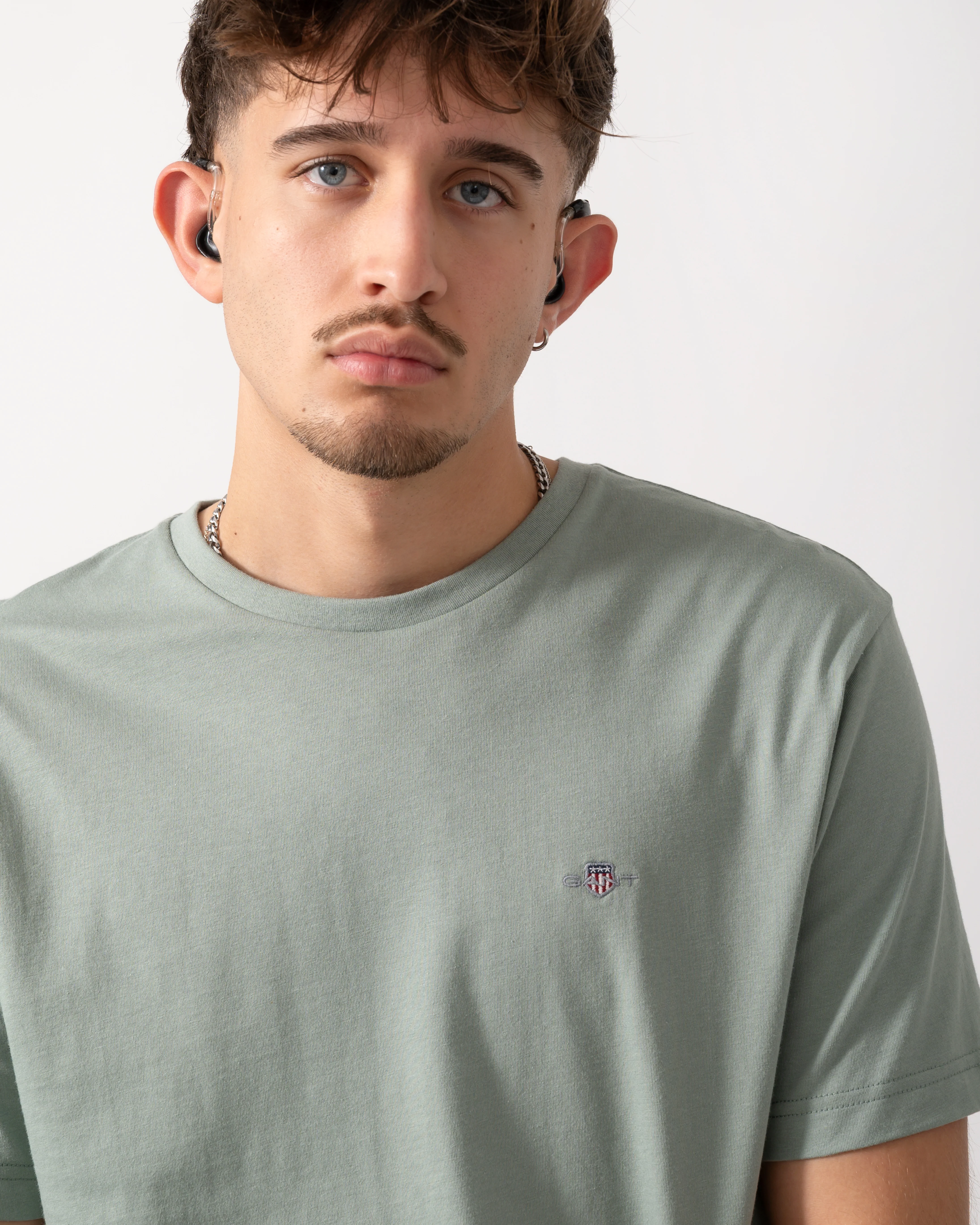 GANT Mens Regular Fit Short Sleeve Shield Logo T-Shirt - 10 Ceramic Grey - Image 3
