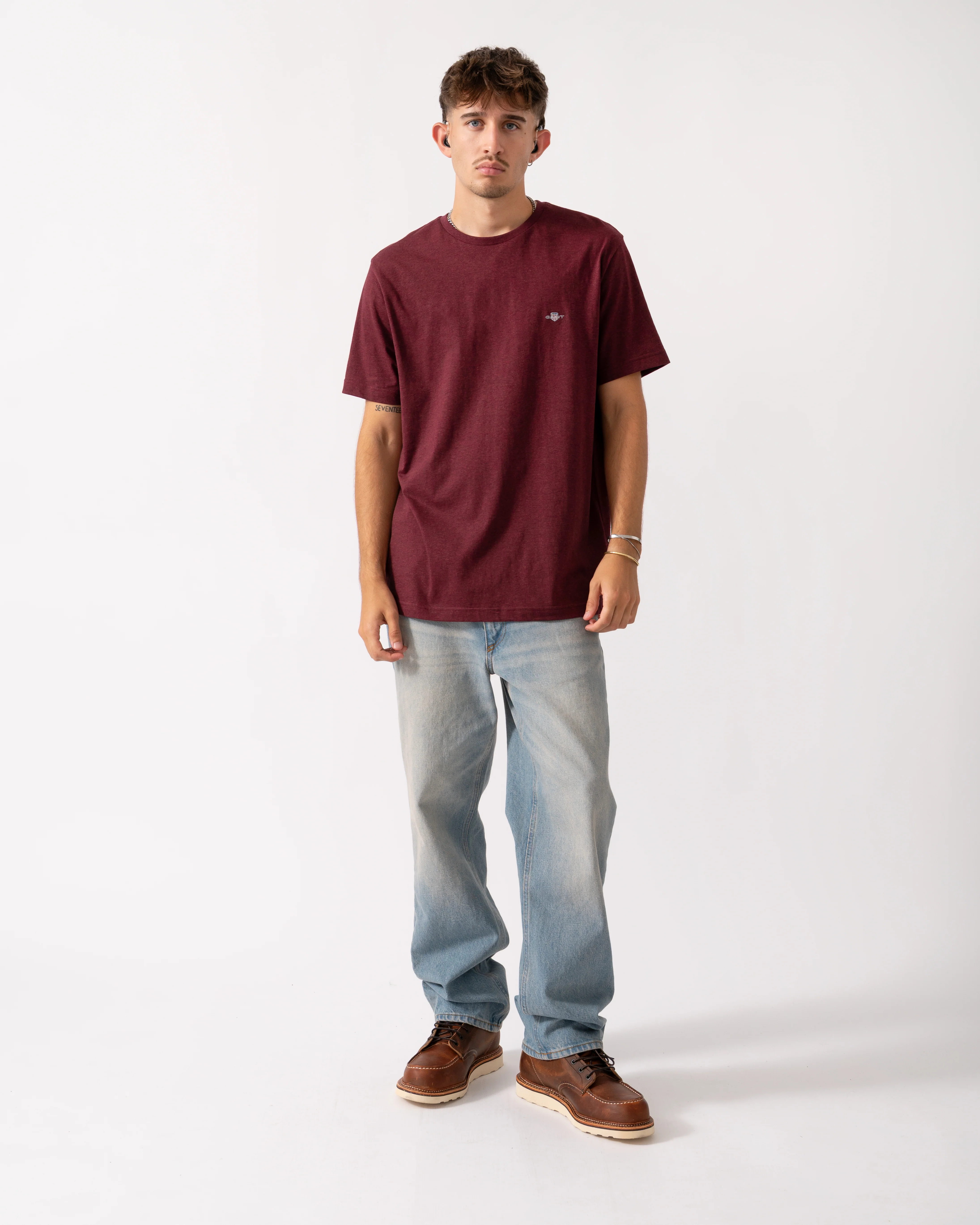 GANT Mens Regular Fit Short Sleeve Shield Logo T-Shirt - 677 Bordeaux Melange - Image 2
