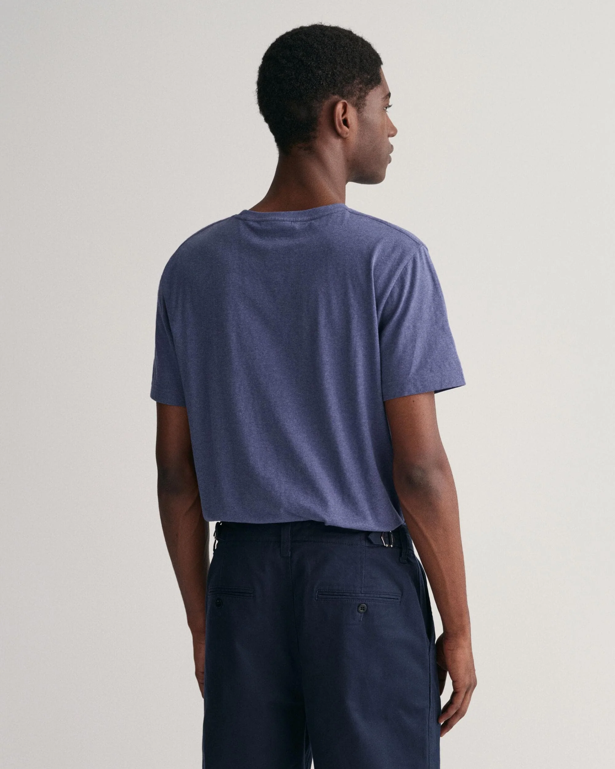 GANT Mens Regular Fit Short Sleeve Shield Logo T-Shirt - 902 Dark Jeansblue Melange - Image 2