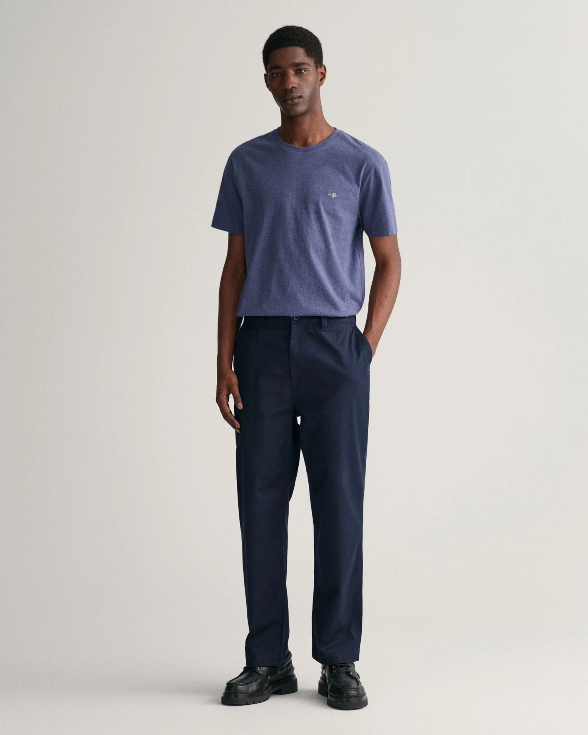 GANT Mens Regular Fit Short Sleeve Shield Logo T-Shirt - 902 Dark Jeansblue Melange - Image 4