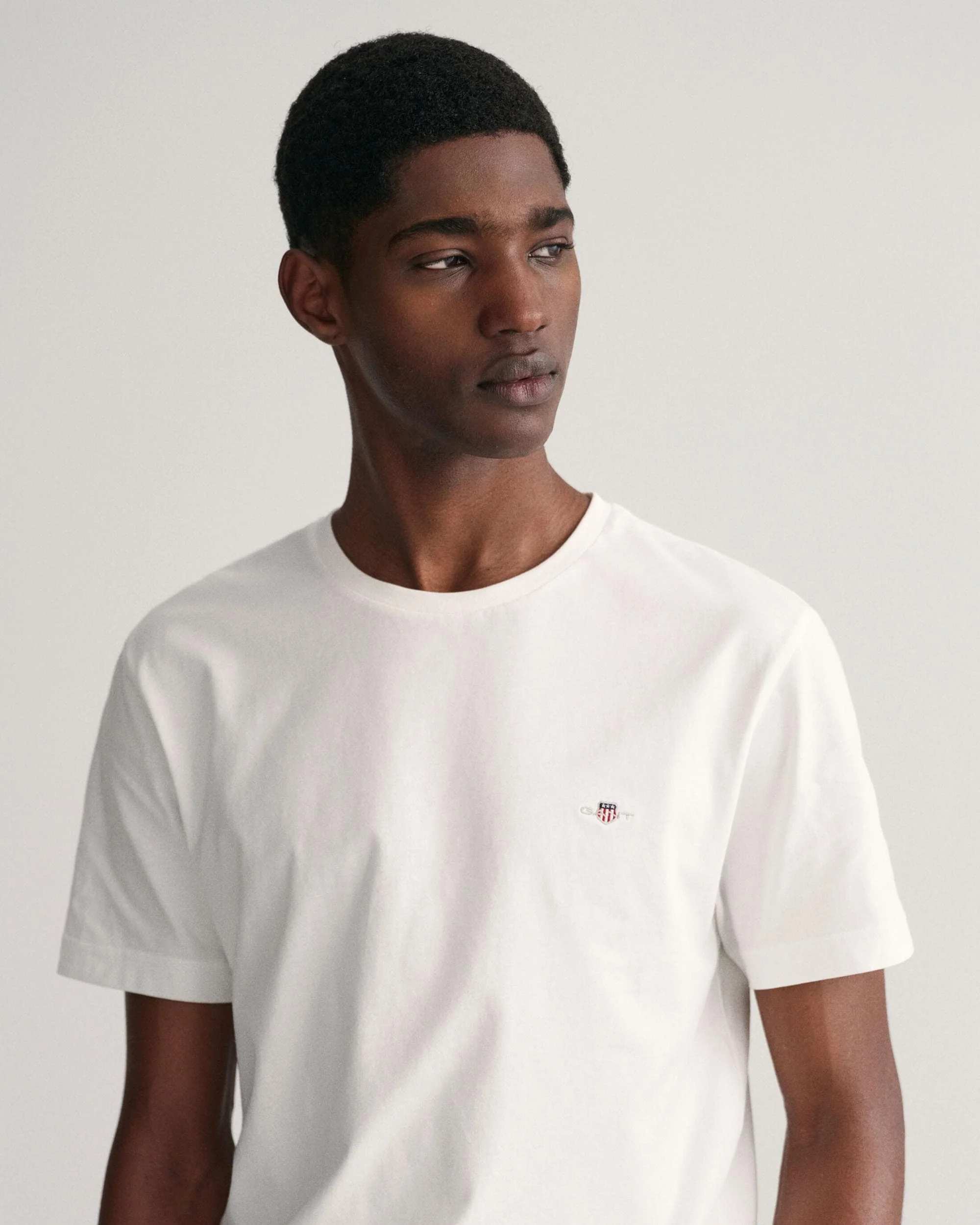 GANT Mens Regular Fit Short Sleeve Shield Logo T-Shirt NOS - 110 White - Image 3