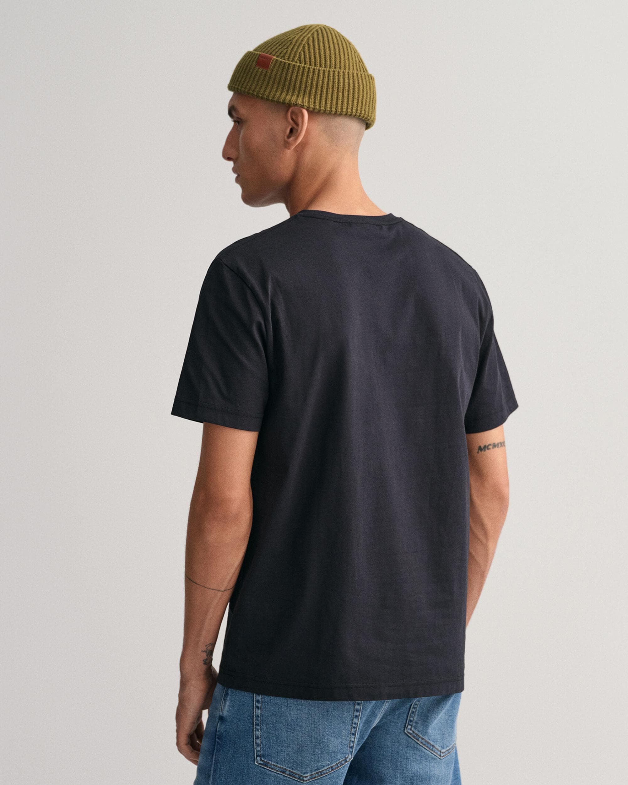 GANT Mens Regular Fit Short Sleeve Shield Logo T-Shirt NOS - 5 Black - Image 2