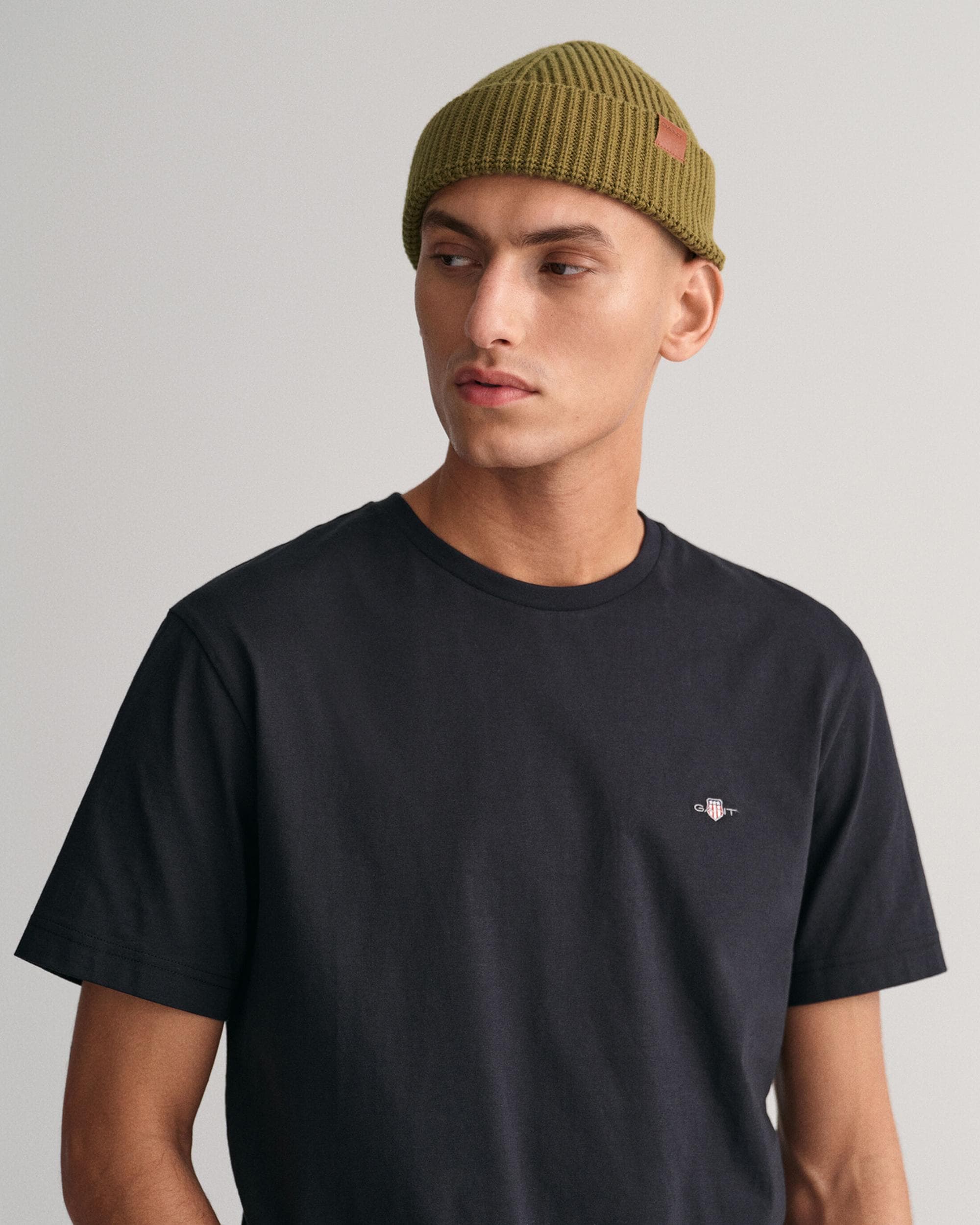 GANT Mens Regular Fit Short Sleeve Shield Logo T-Shirt NOS - 5 Black - Image 3