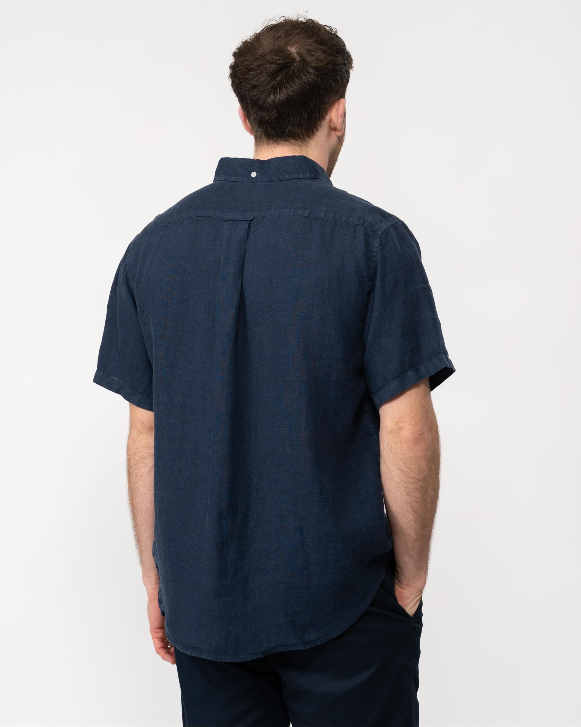 GANT Mens Regular Garment Dyed Linen Short Sleeve Shirt - Image 4