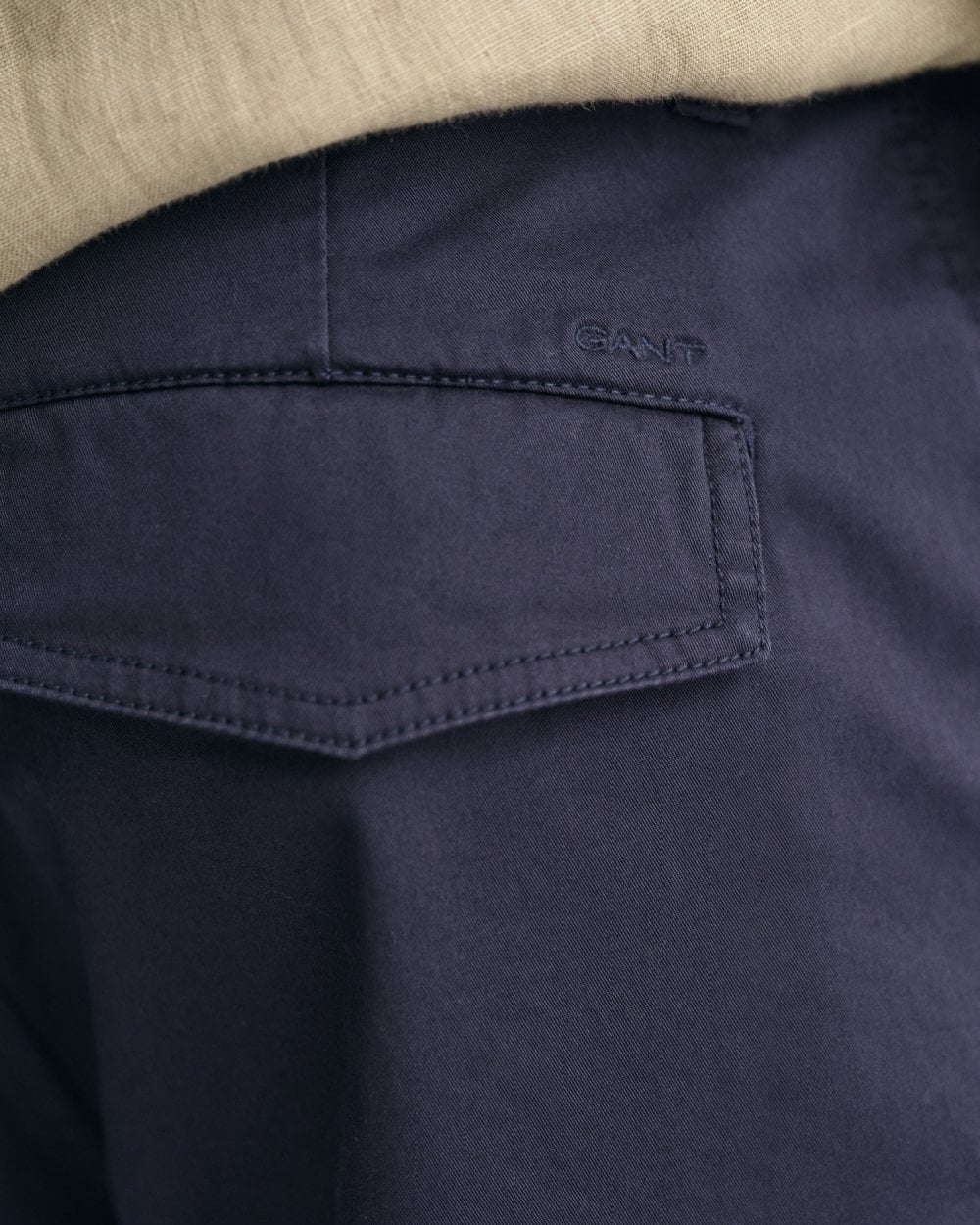 GANT Mens Relaxed Twill Cargo Shorts - 410 Marine - Image 3