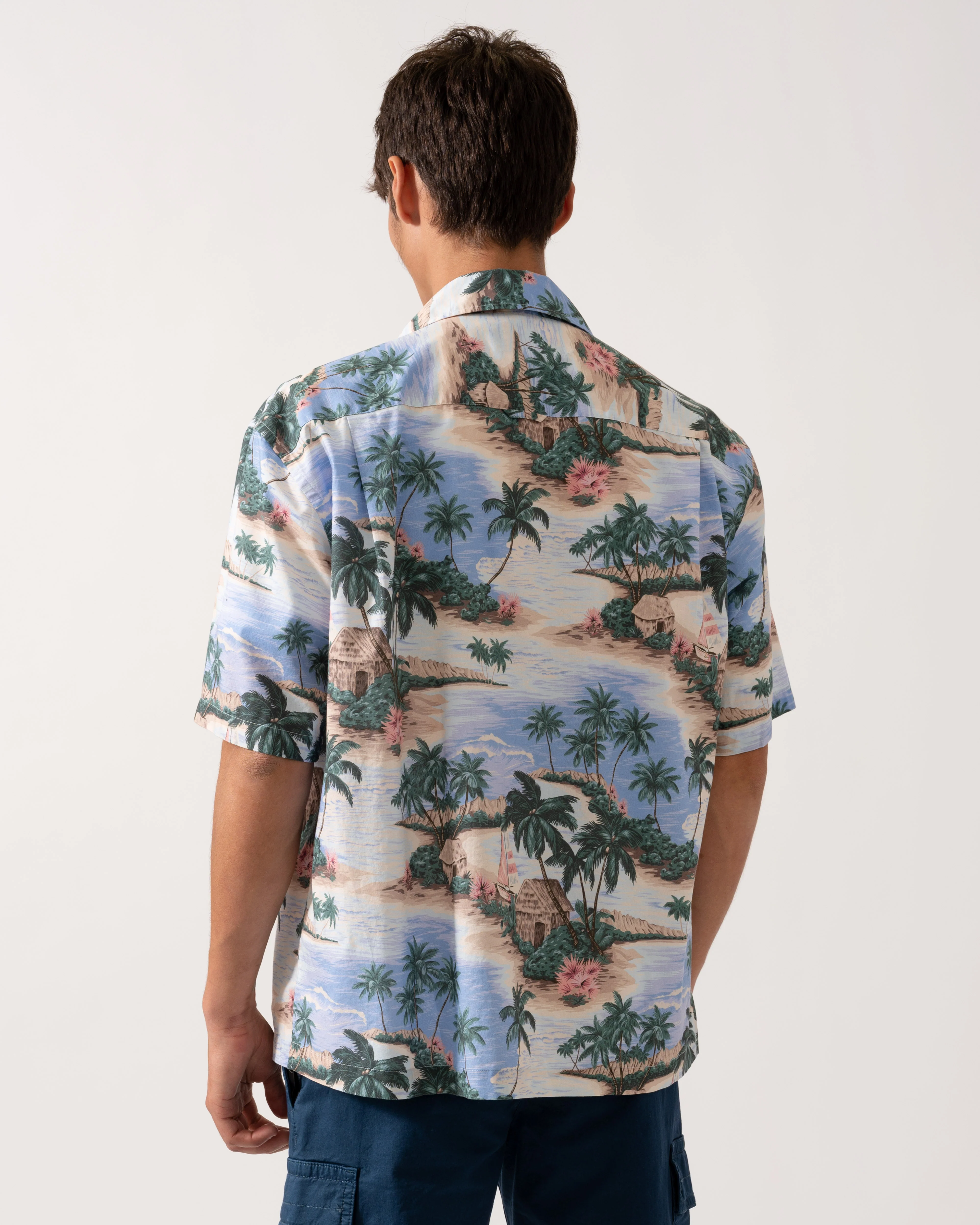 GANT Mens Resort Island Print Short Sleeve Shirt - 419 Perfect Blue - Image 4