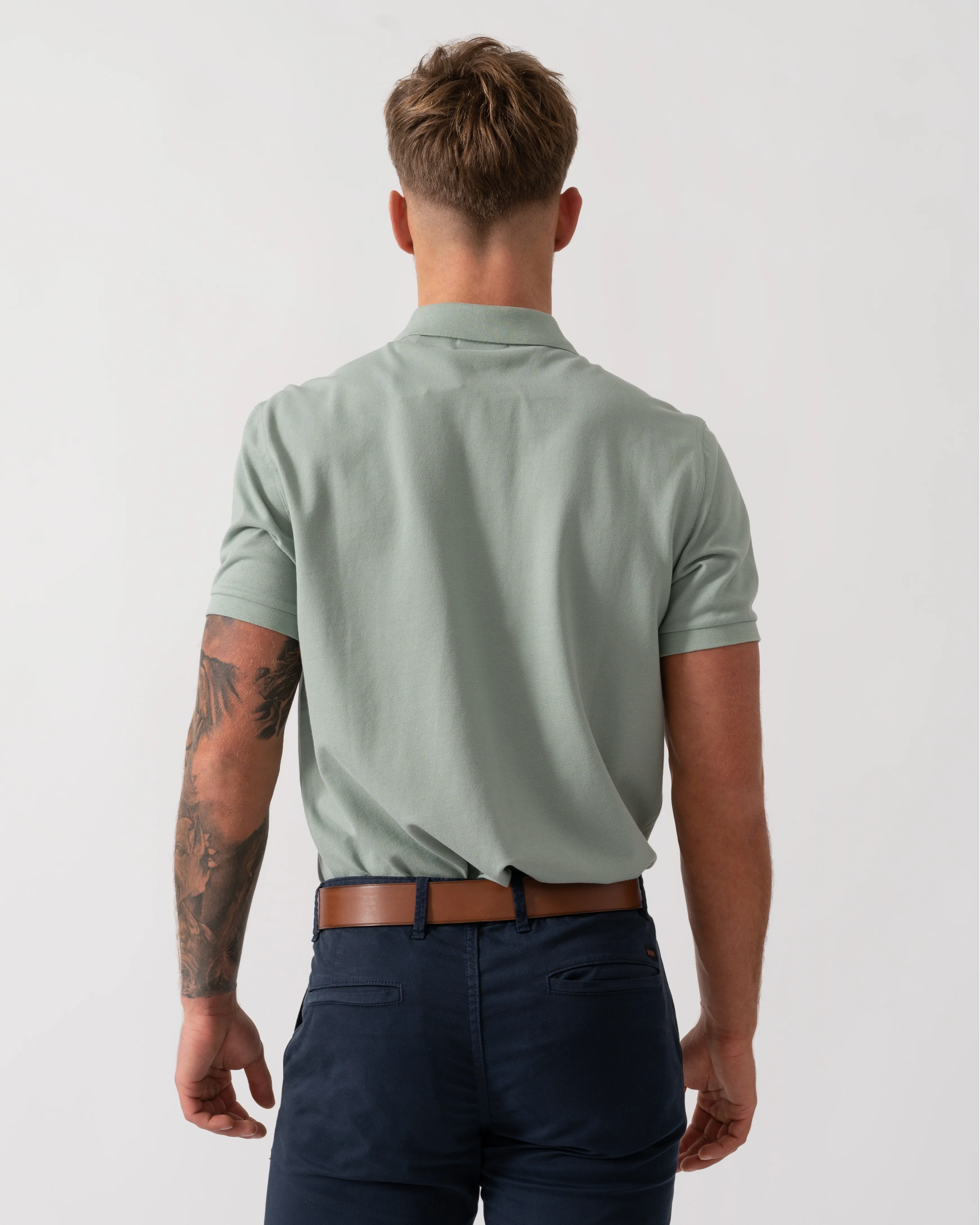 GANT Slim Fit Short Sleeve Shield Logo Pique Polo - 10 Ceramic Grey - Image 3