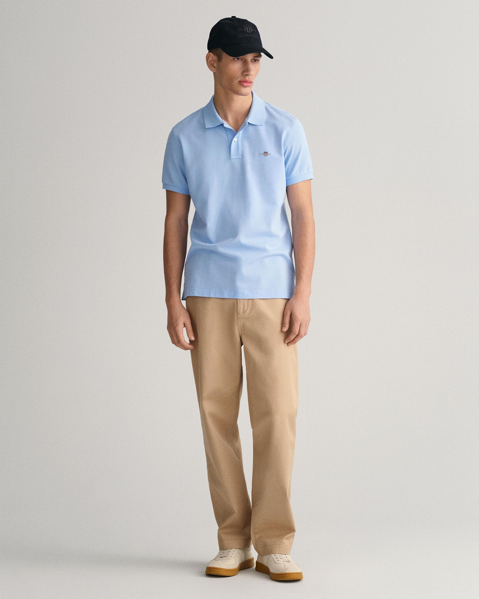 GANT Mens Slim Fit Short Sleeve Shield Logo Pique Polo - 468 Capri Blue - Image 2