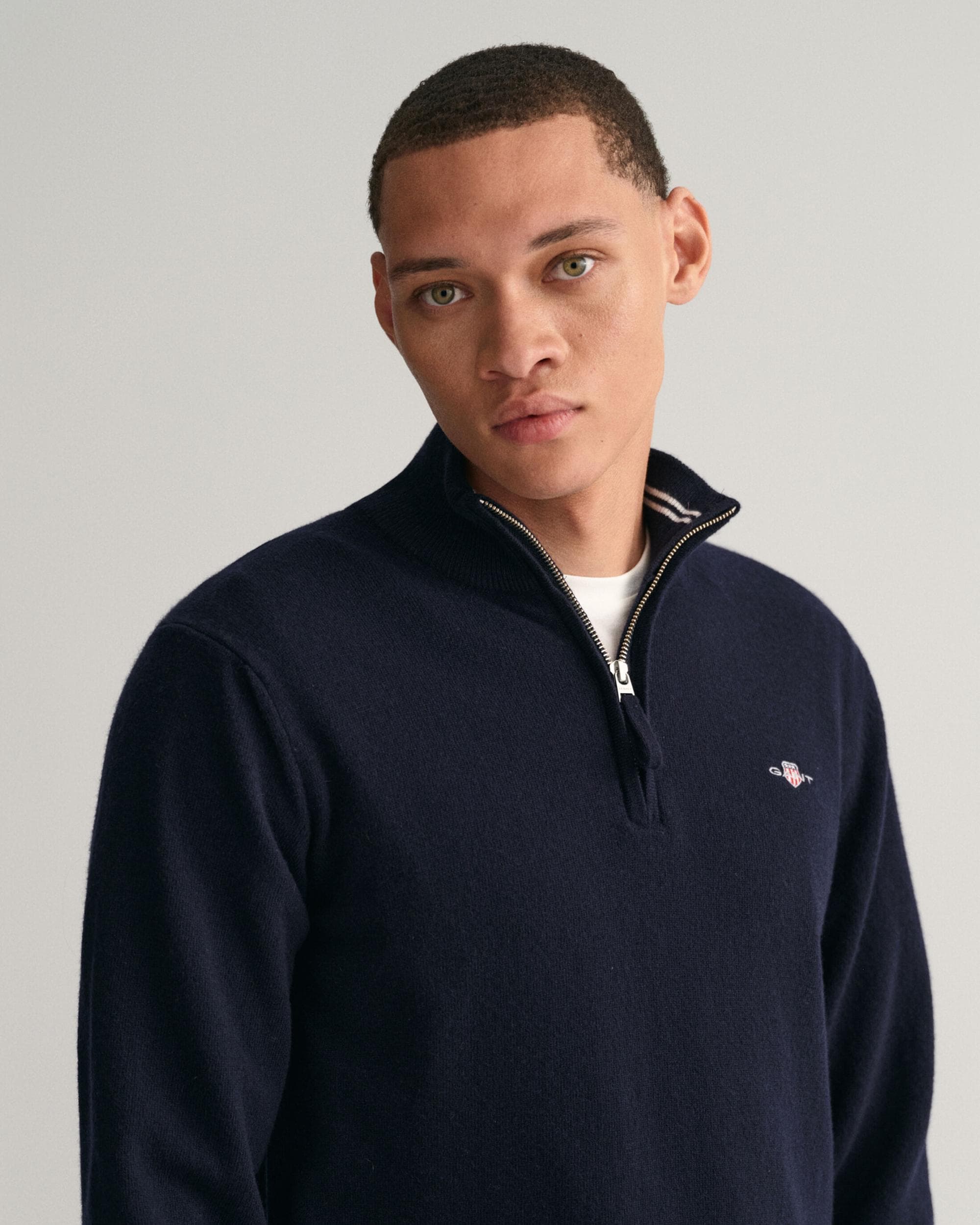GANT Mens Superfine Lambswool Half Zip Cardigan - 410 Marine - Image 3