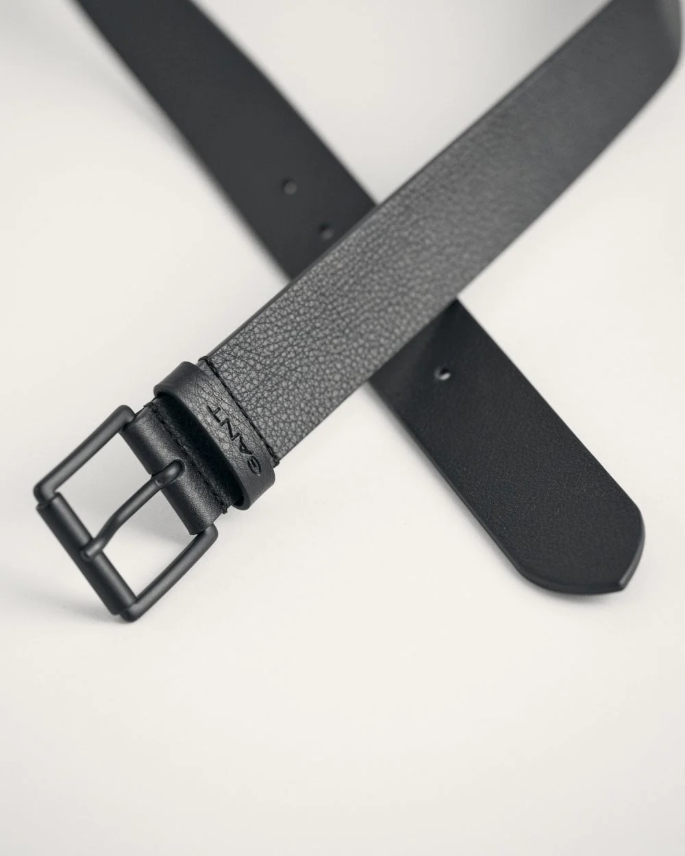 GANT Mens Tonal Buckle Leather Belt - 5 Black - Image 2