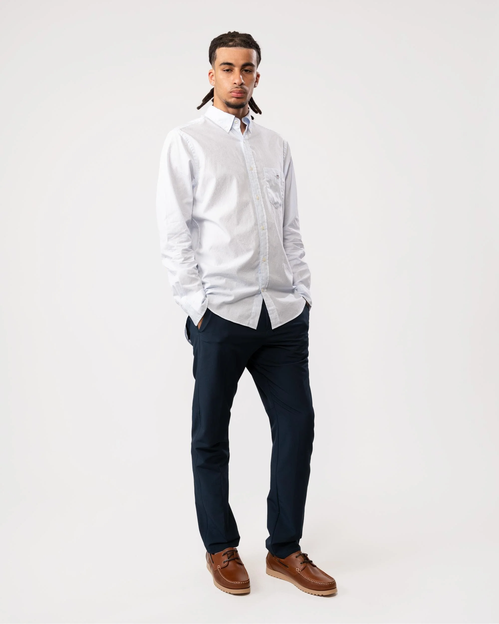 GANT Regular Fit Poplin Shield Banker Shirt - 455 Light Blue - Image 3