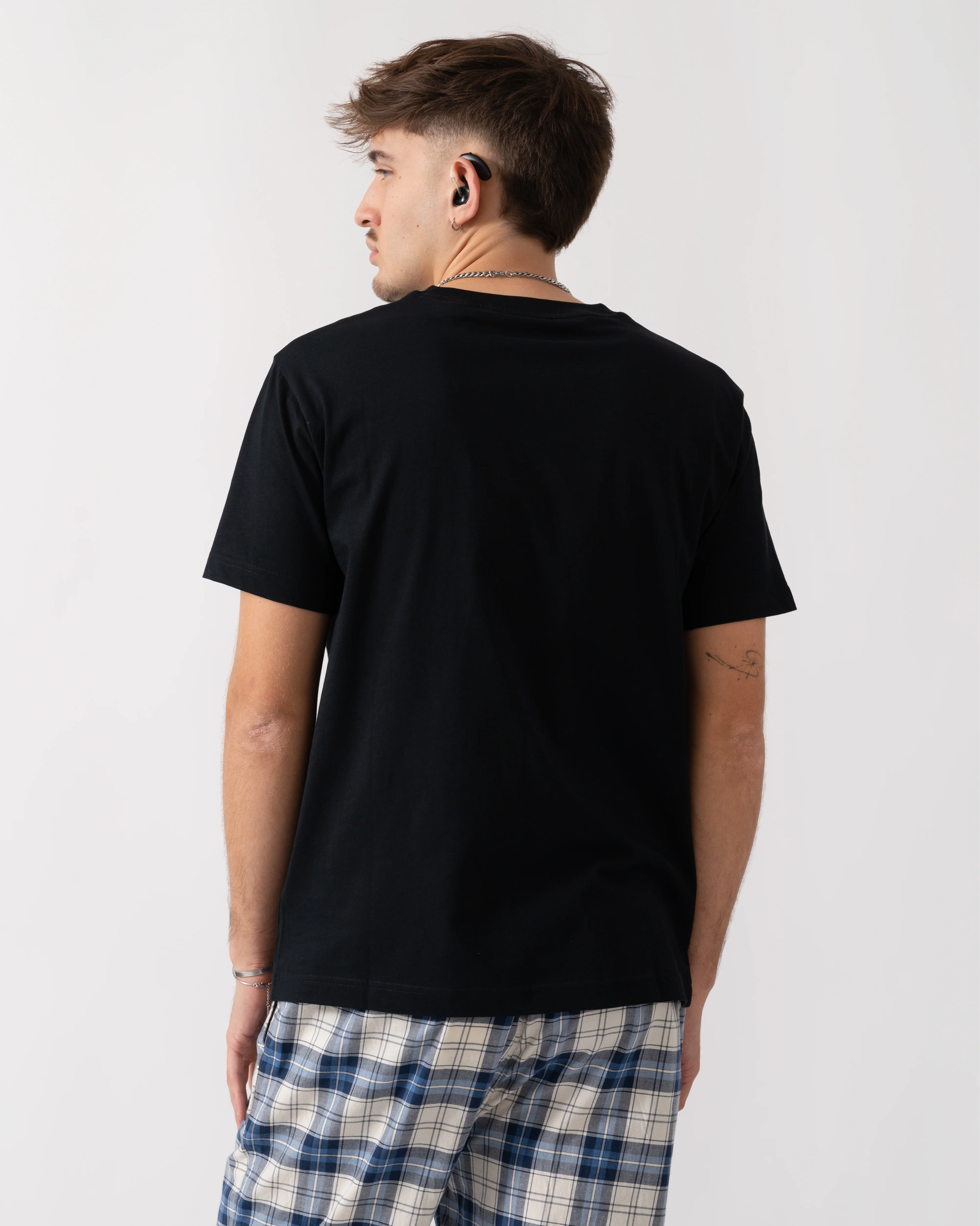 GANT Small Graphic Short Sleeve Mens T-Shirt - 5 Black - Image 4