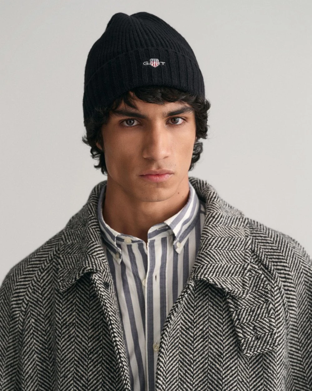 GANT Unisex Shield Wool Beanie - 5 Black - Image 3