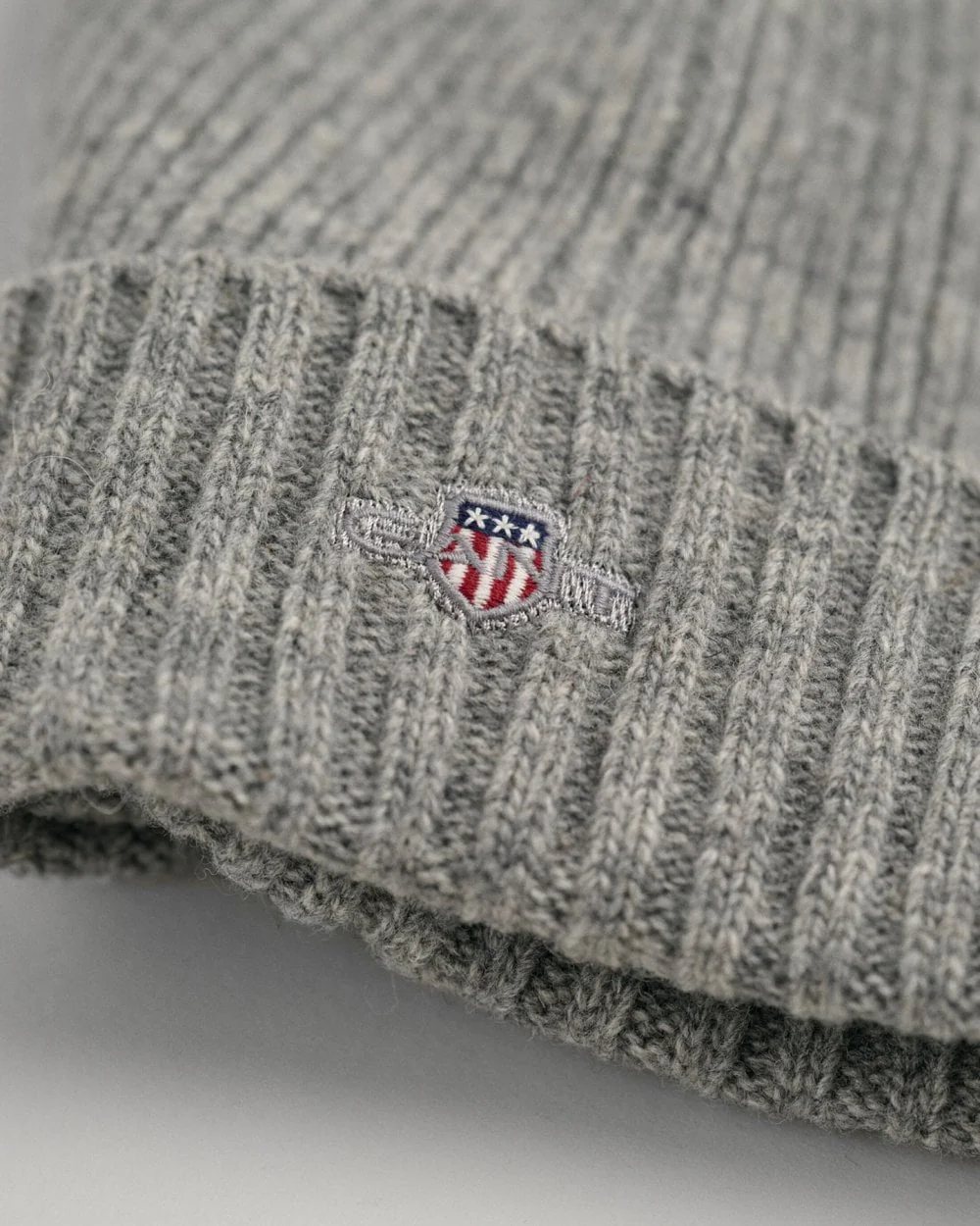 GANT Unisex Shield Wool Beanie - 93 Grey Melange - Image 2