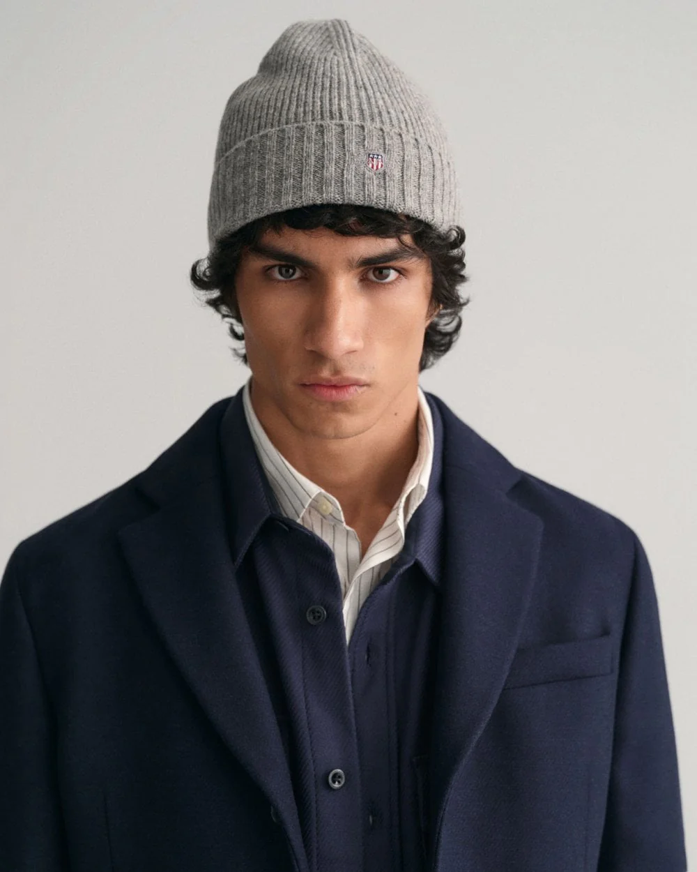 GANT Unisex Shield Wool Beanie - 93 Grey Melange - Image 3