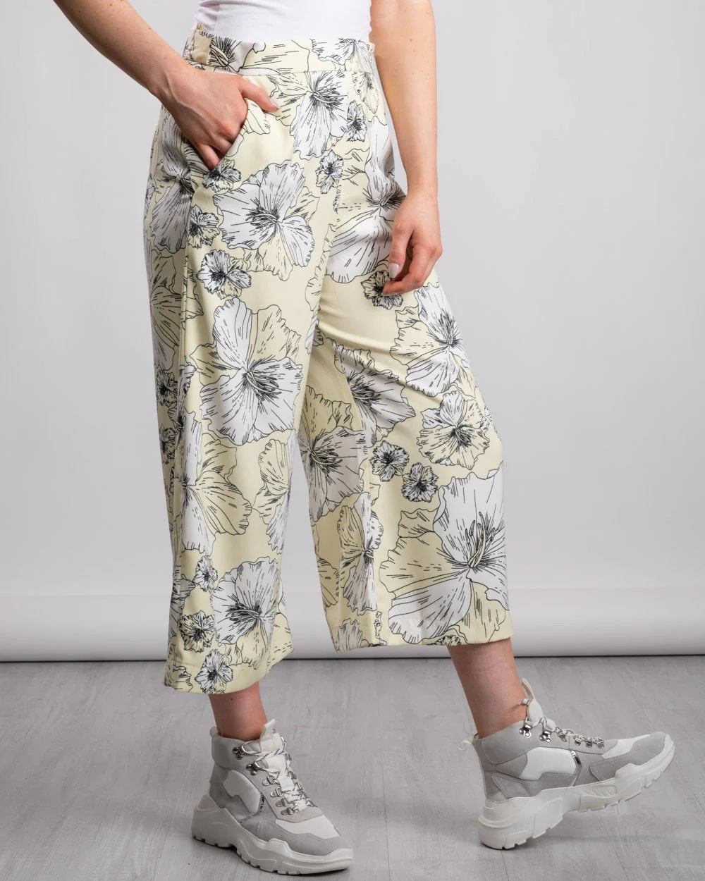 Great Plains Tropical Fauna Womens Culotte - Image 5