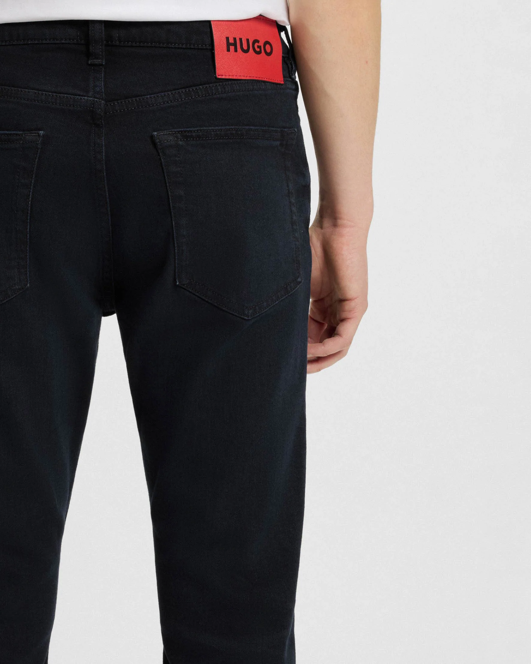 HUGO 734 Mens Extra-Slim-Fit Jeans in Stretch Denim - Dark Blue 403 - Image 4