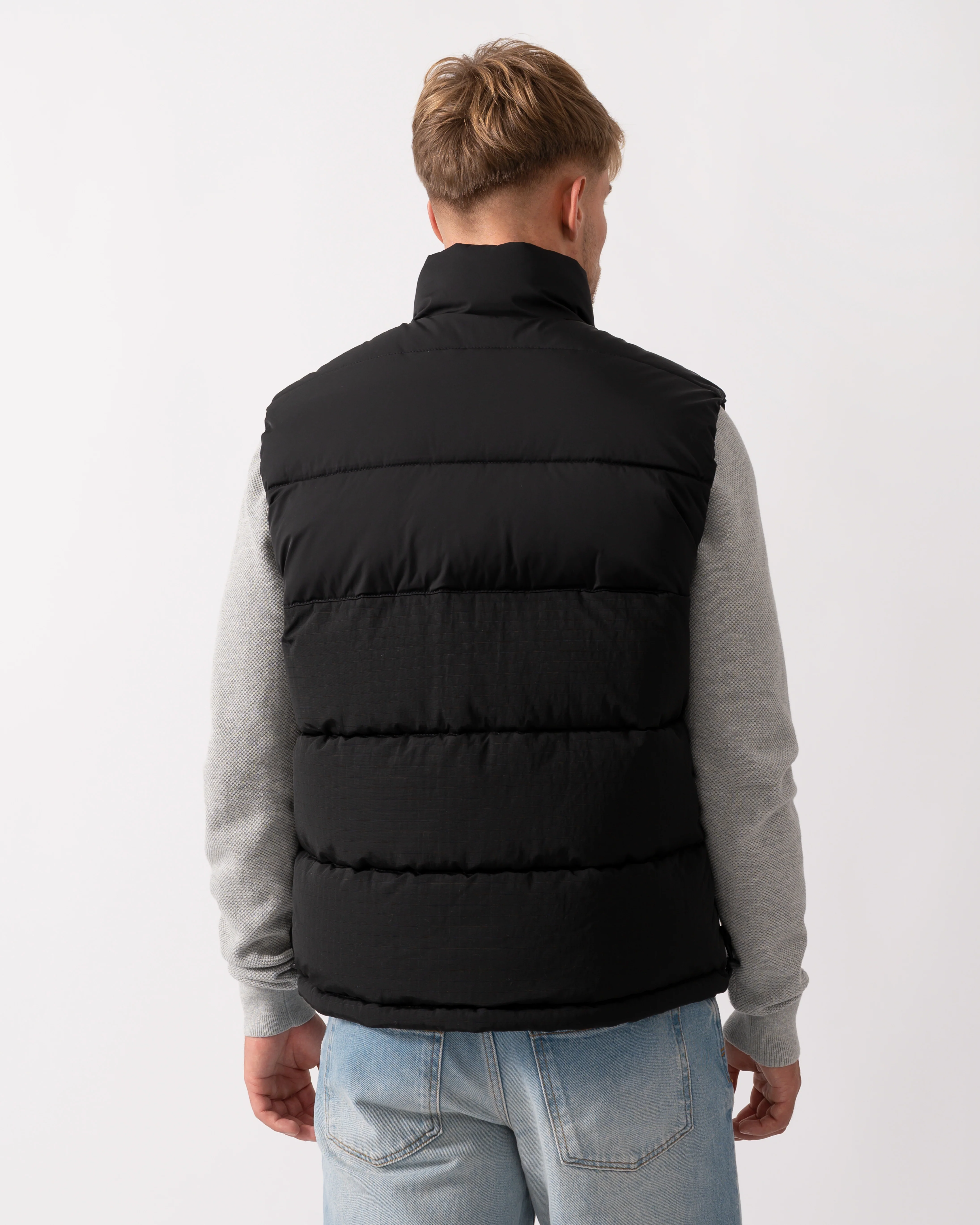 HUGO Baltino2541 Mens Gilet 50549787 - Black 001 - Image 4