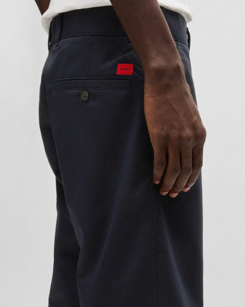 HUGO Darik241 Mens Regular-Fit Shorts with Slim Leg and Buttoned Pockets - Image 4