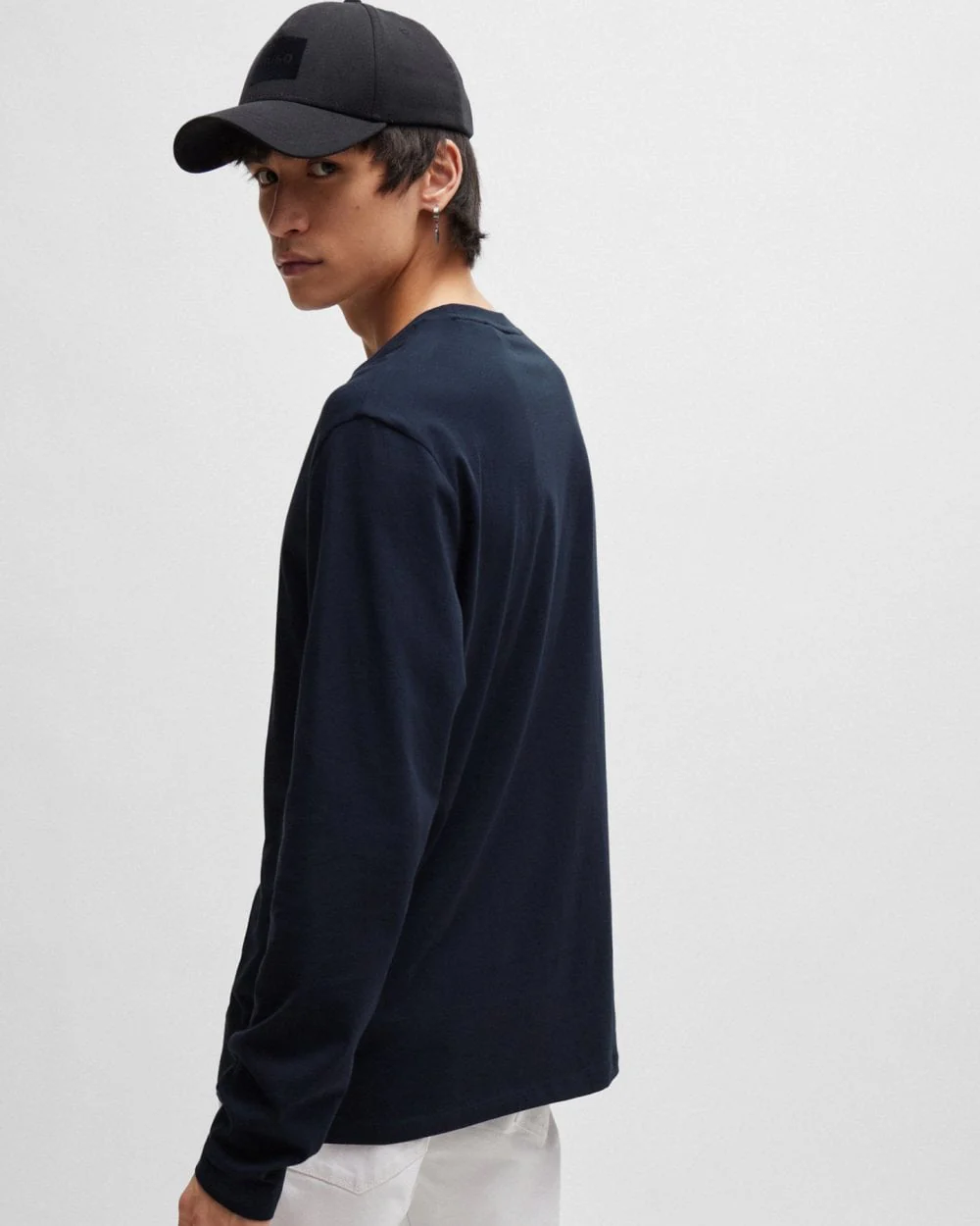 HUGO Derol222 Mens Long-Sleeved T-Shirt in Cotton Jersey with Logo Print - Image 4