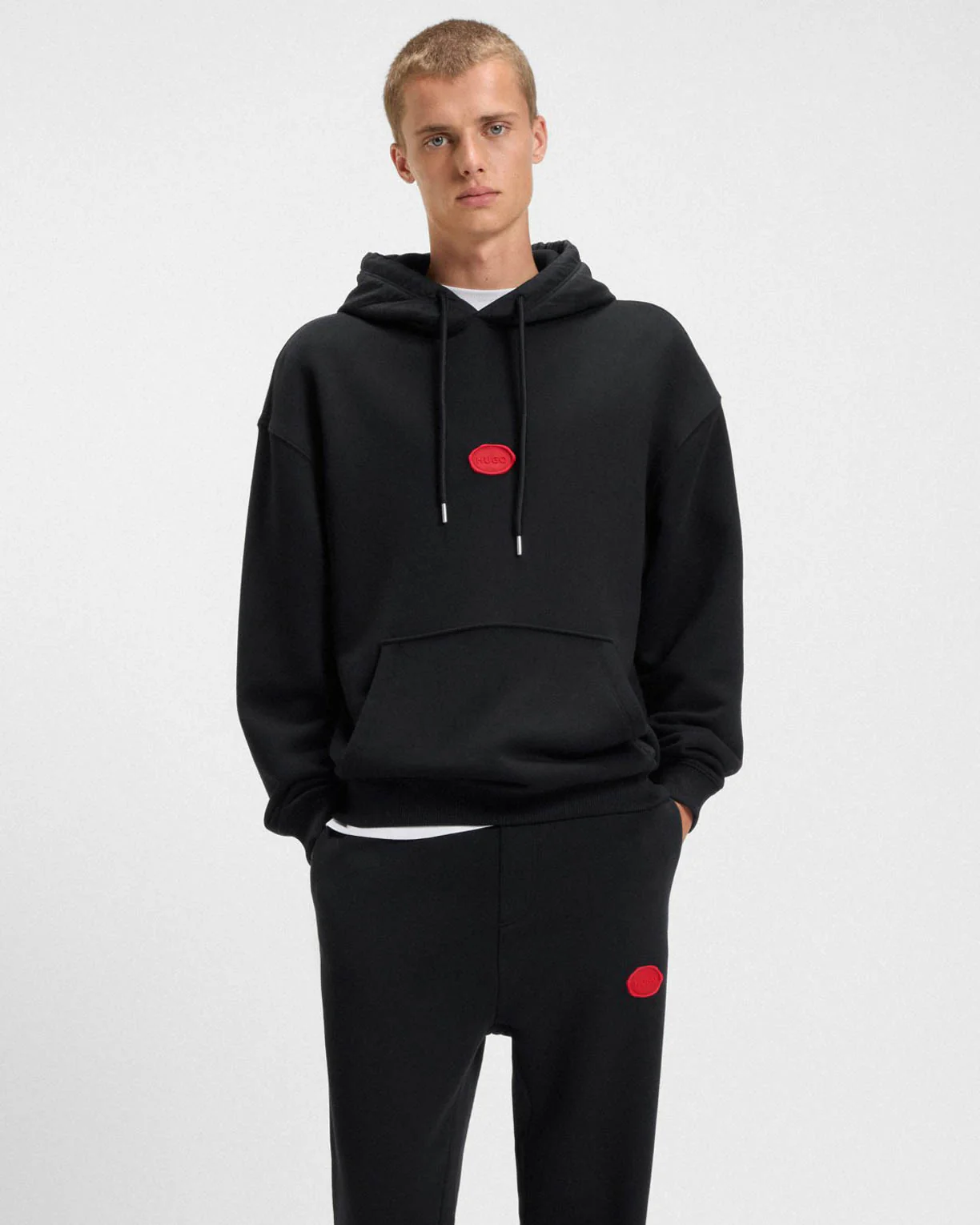 HUGO Dilvano Mens Pullover Hoodie with Waxed-Stamp Logo - Black 001 - Image 4
