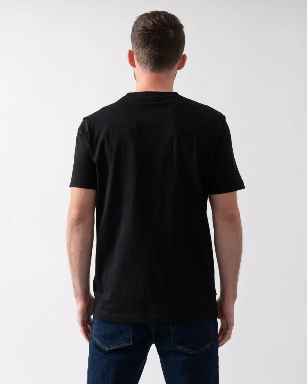 HUGO Diridumti Mens T-Shirt with Stacked Logo - Image 4